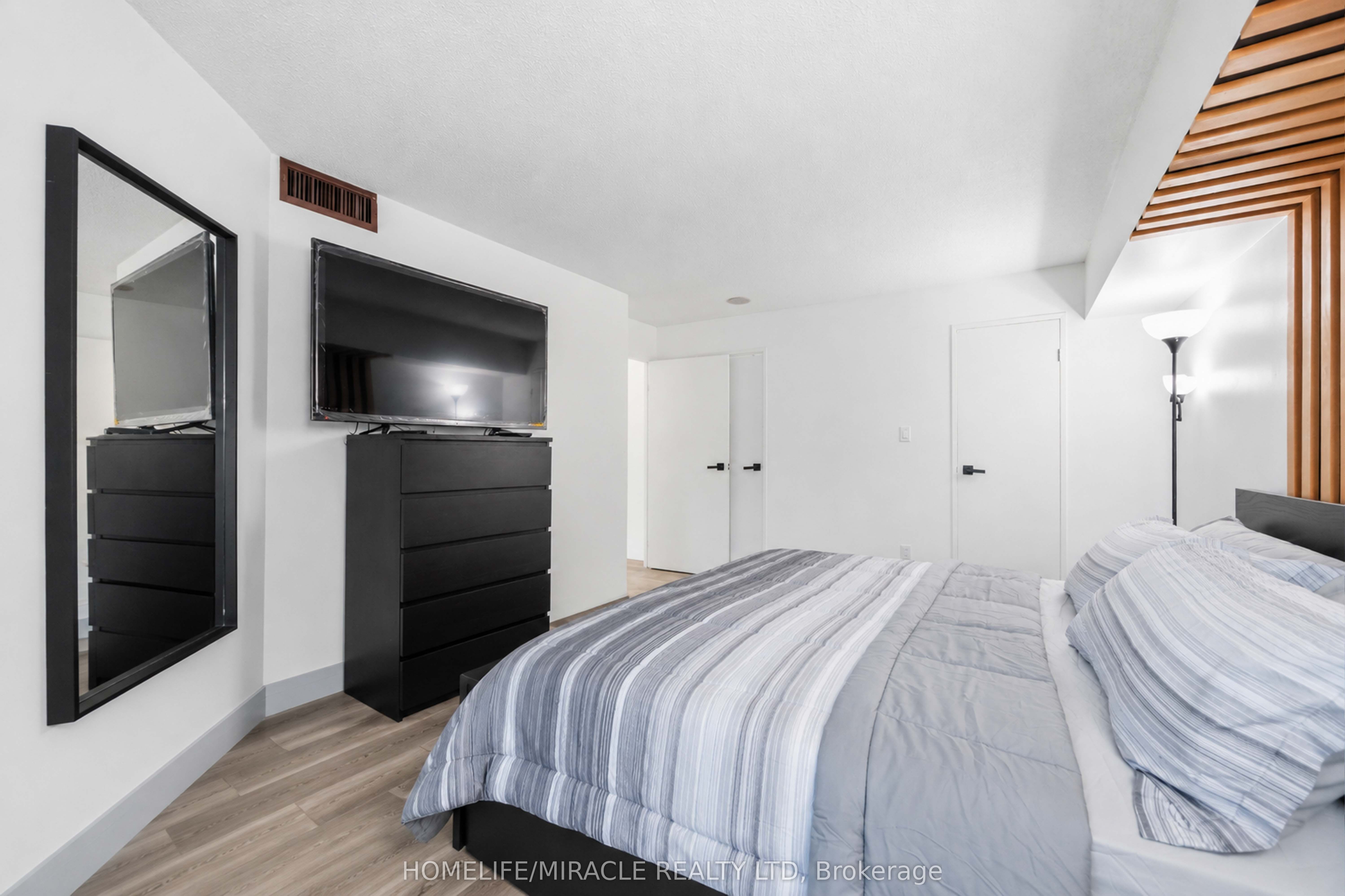 5 Rowntree Road 405 Property Photo 35