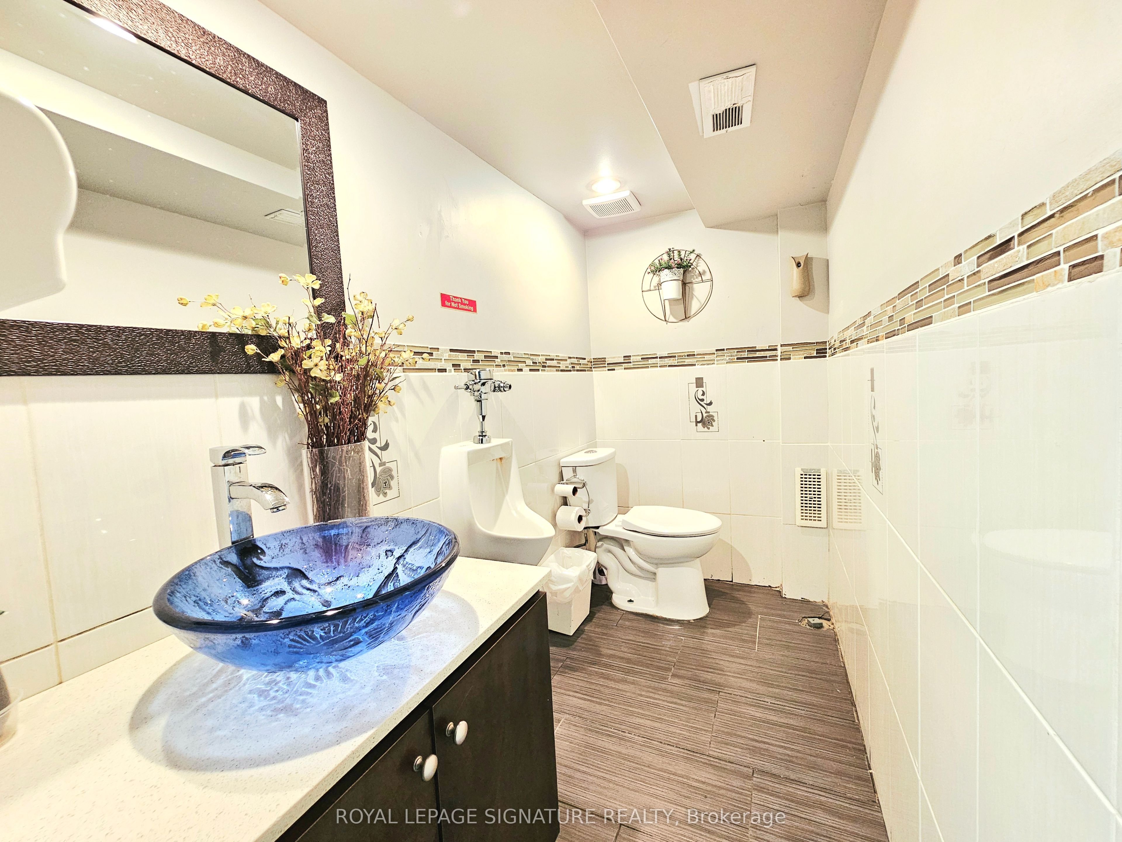 1768 St Clair Avenue W Property Photo 11