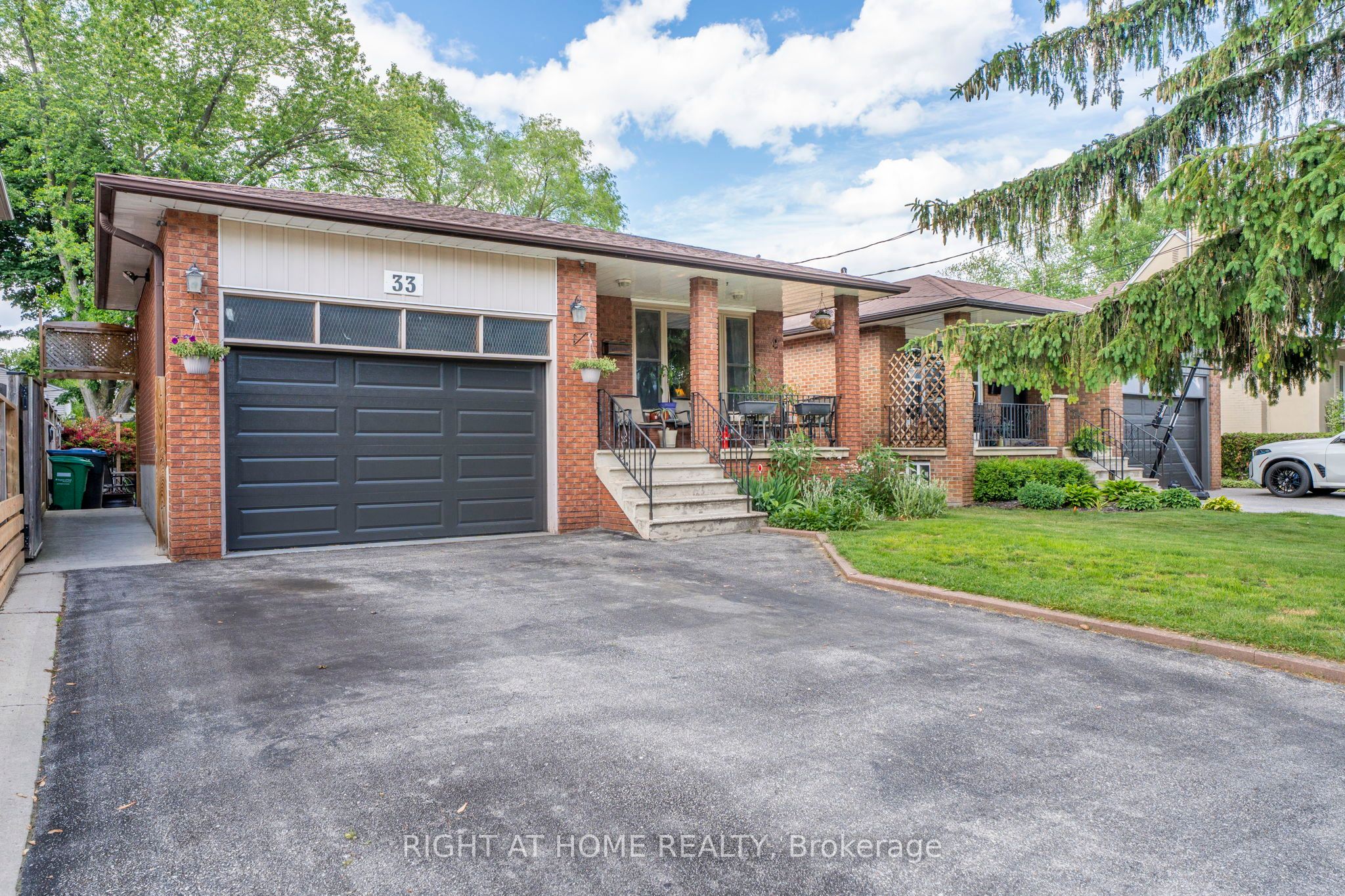 33 Benson Avenue Property Photo 2