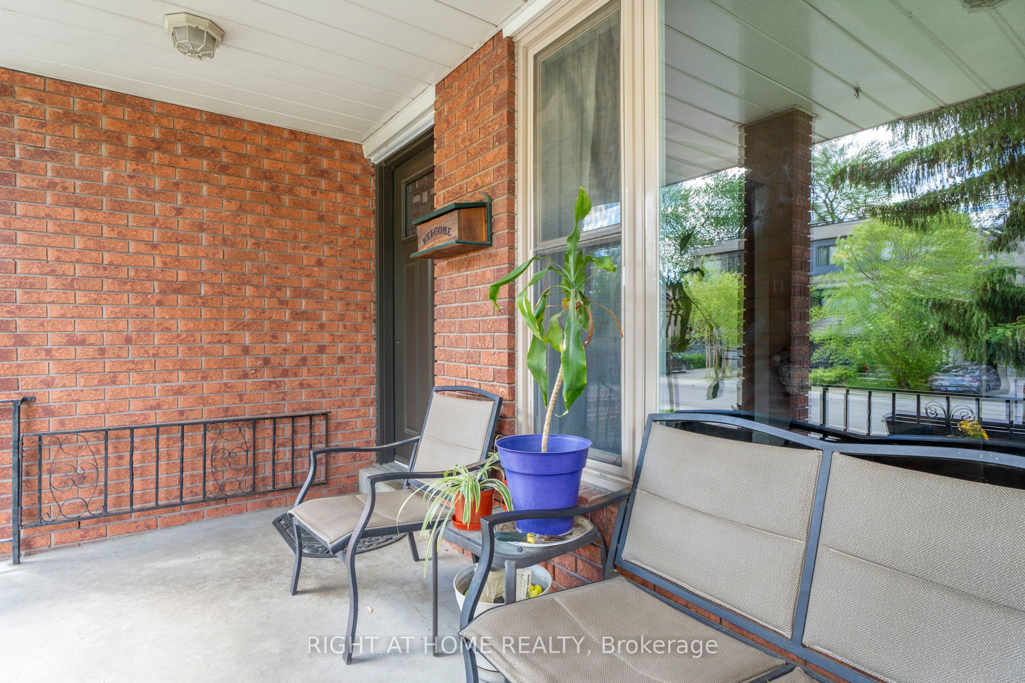 33 Benson Avenue Property Photo 5