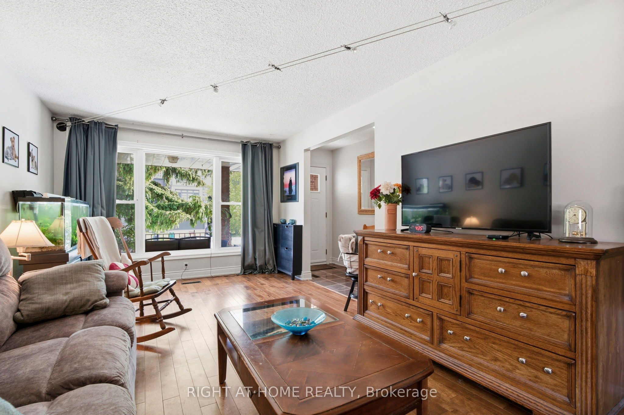 33 Benson Avenue Property Photo 8