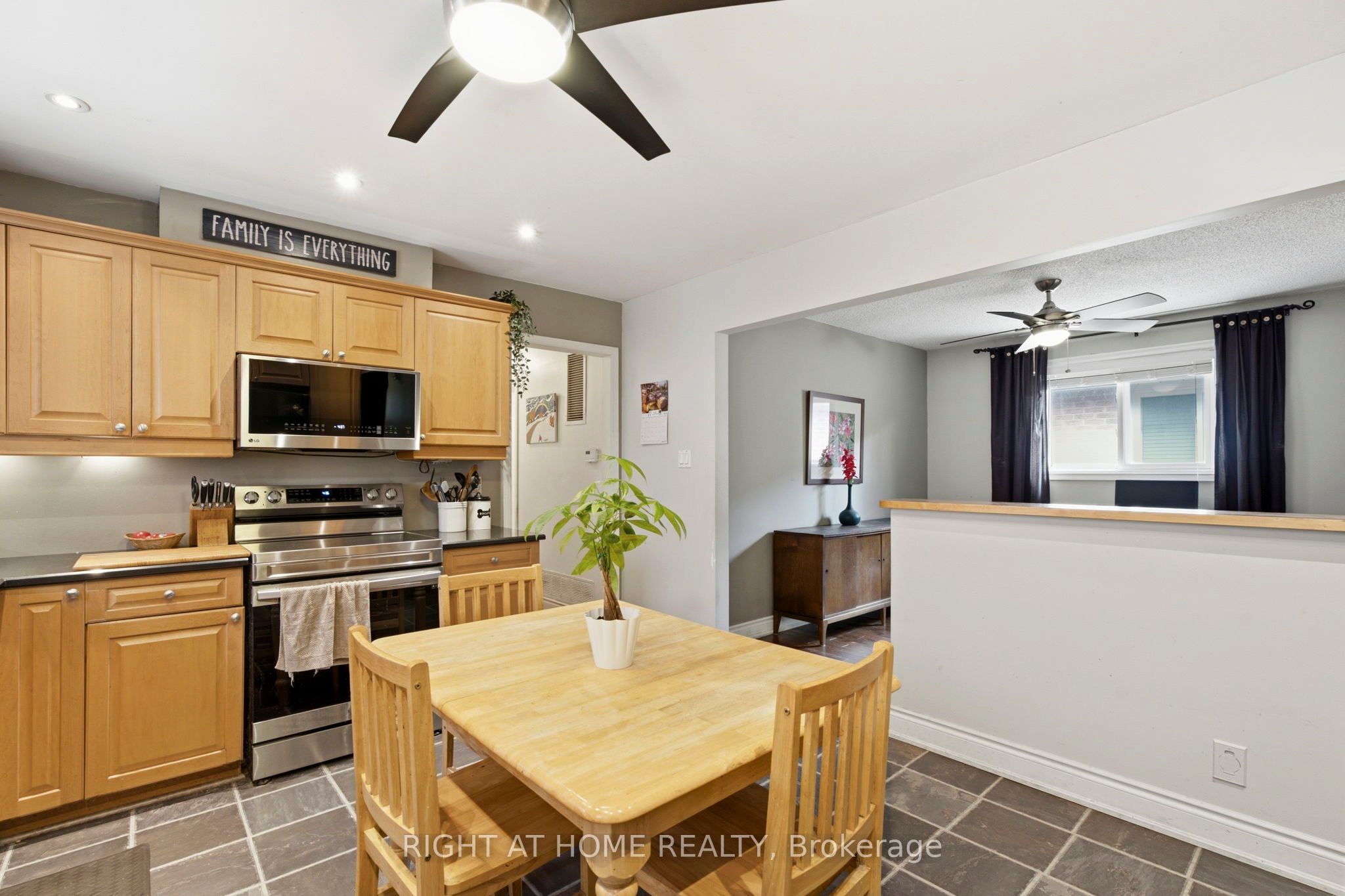 33 Benson Avenue Property Photo 18