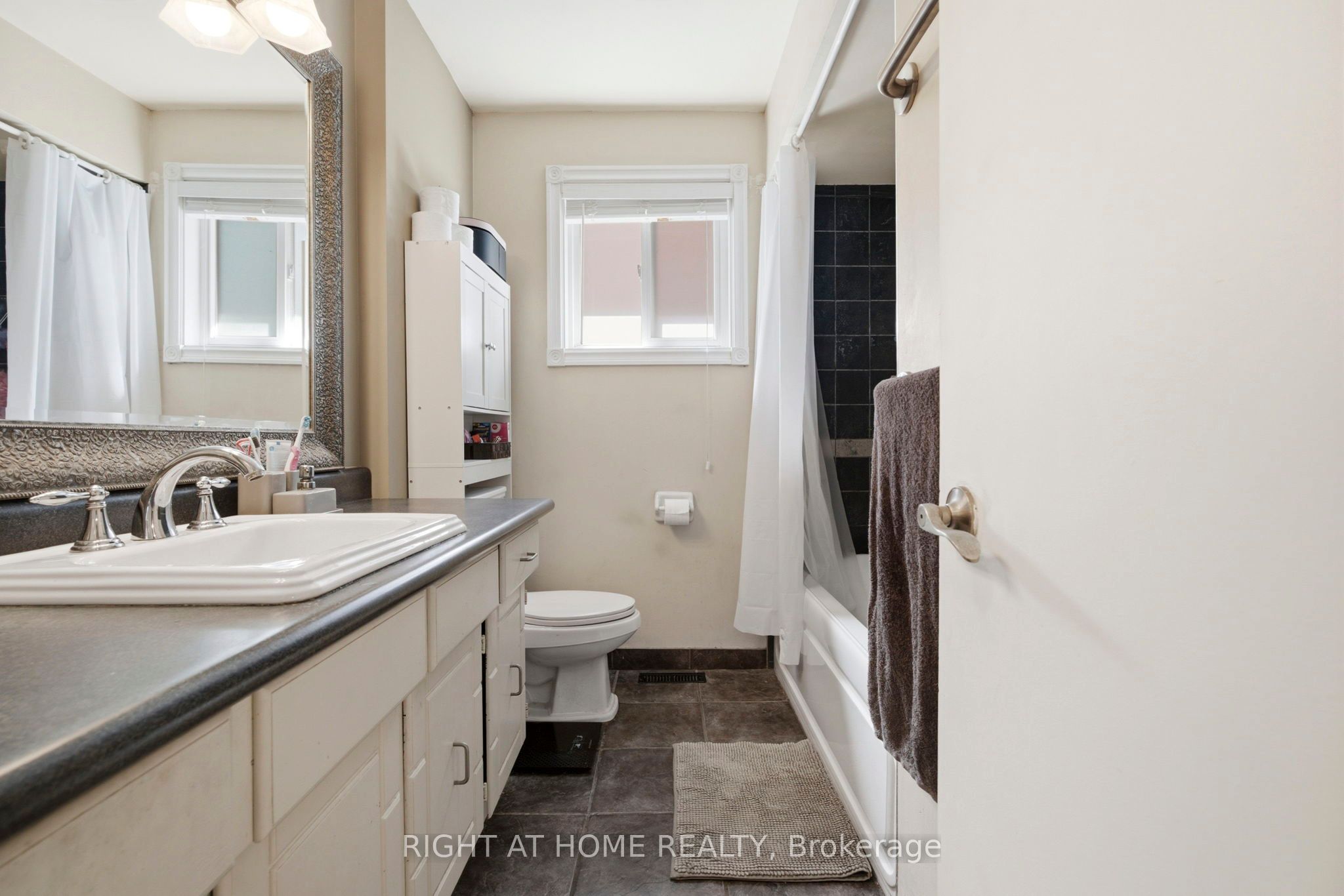 33 Benson Avenue Property Photo 21