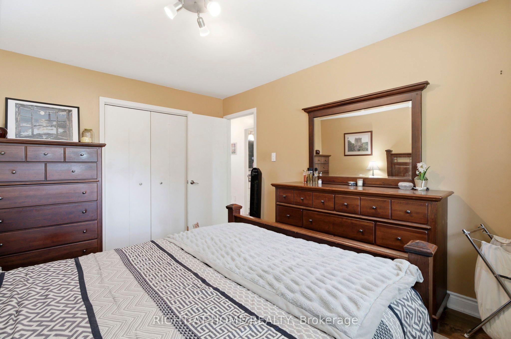 33 Benson Avenue Property Photo 26
