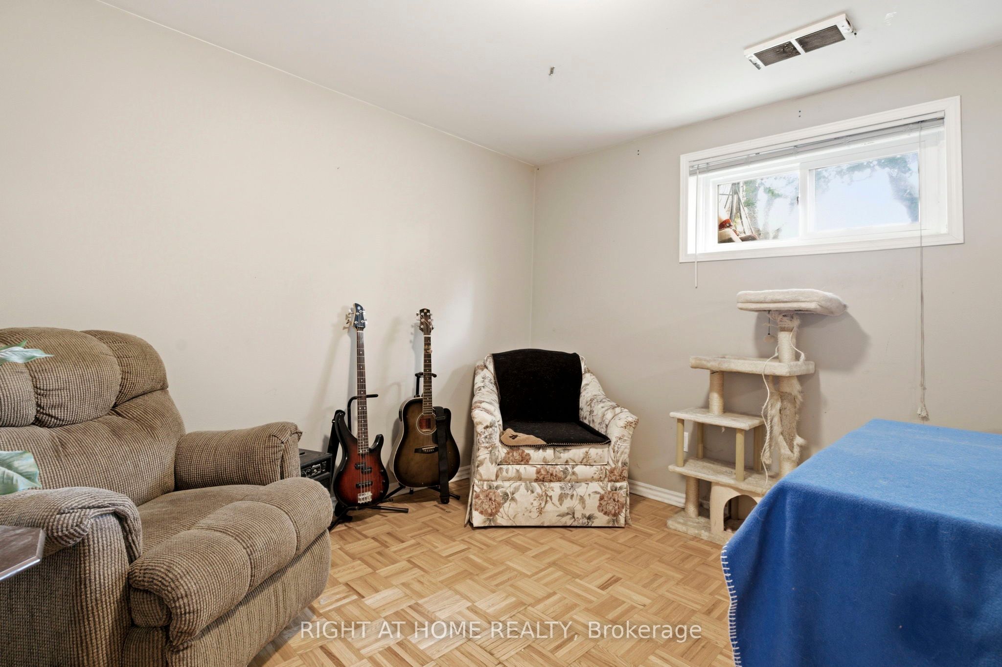 33 Benson Avenue Property Photo 32