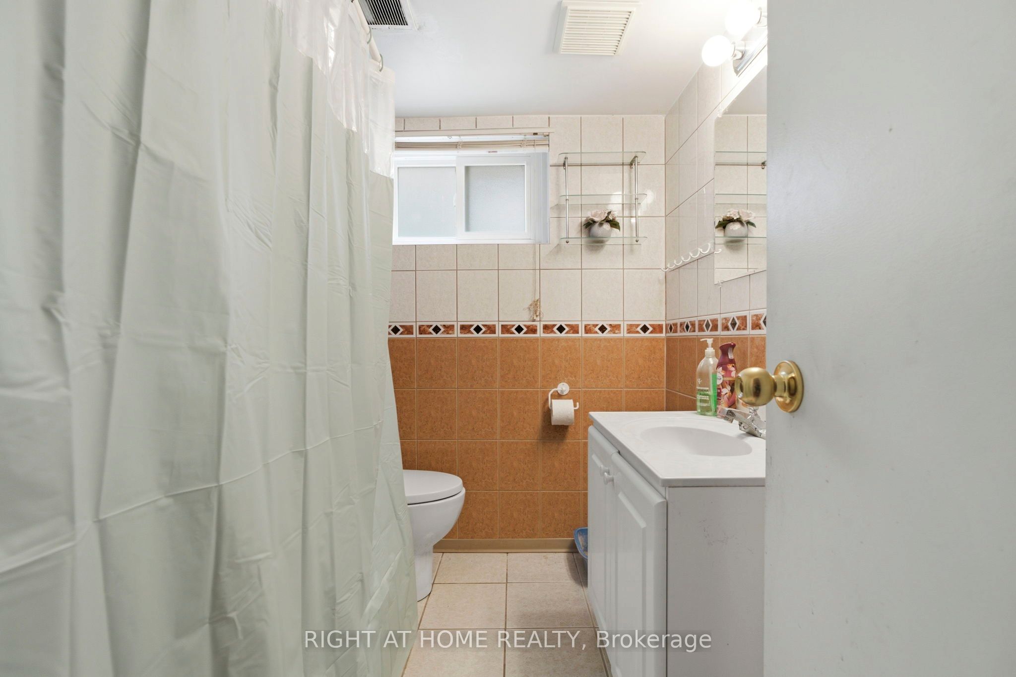 33 Benson Avenue Property Photo 33