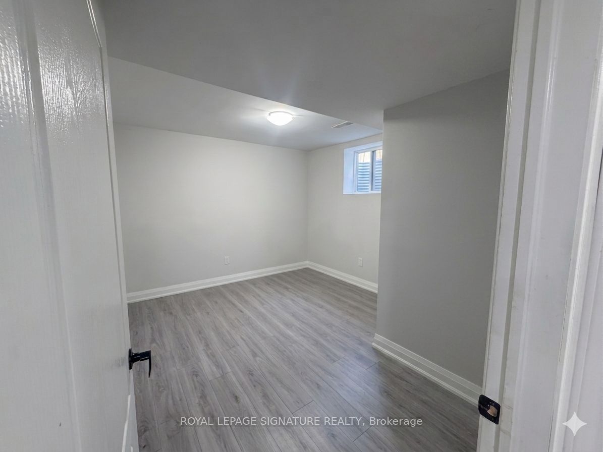 806 Envoy Drive Bsmt Property Photo 8