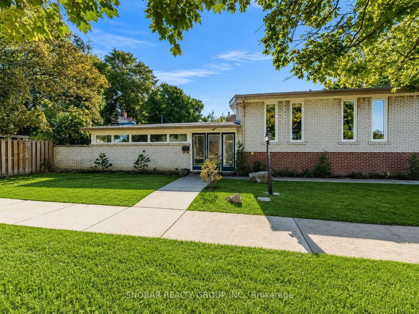 141 Summitcrest Drive