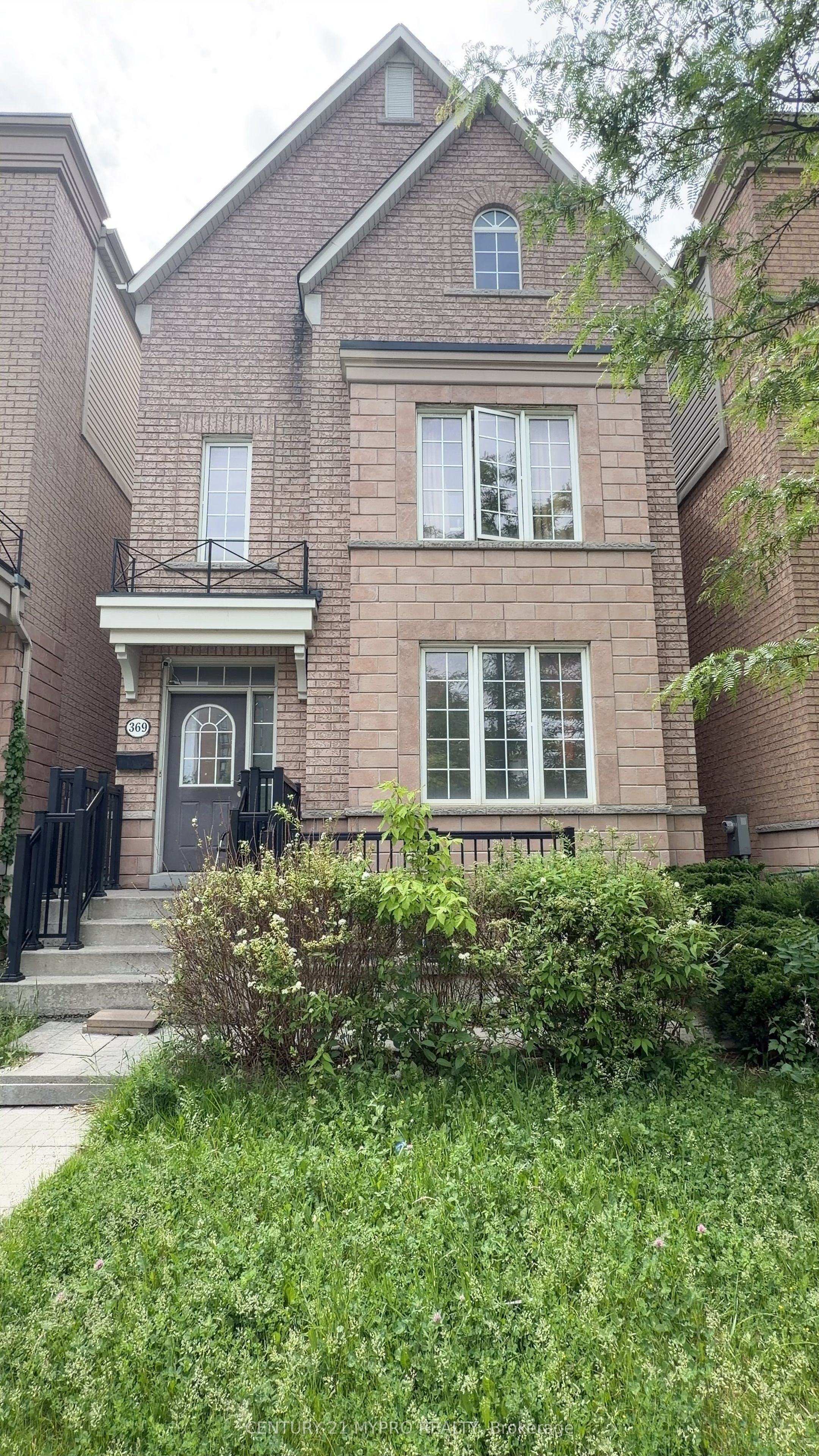 369 Assiniboine Road Property Photo 1