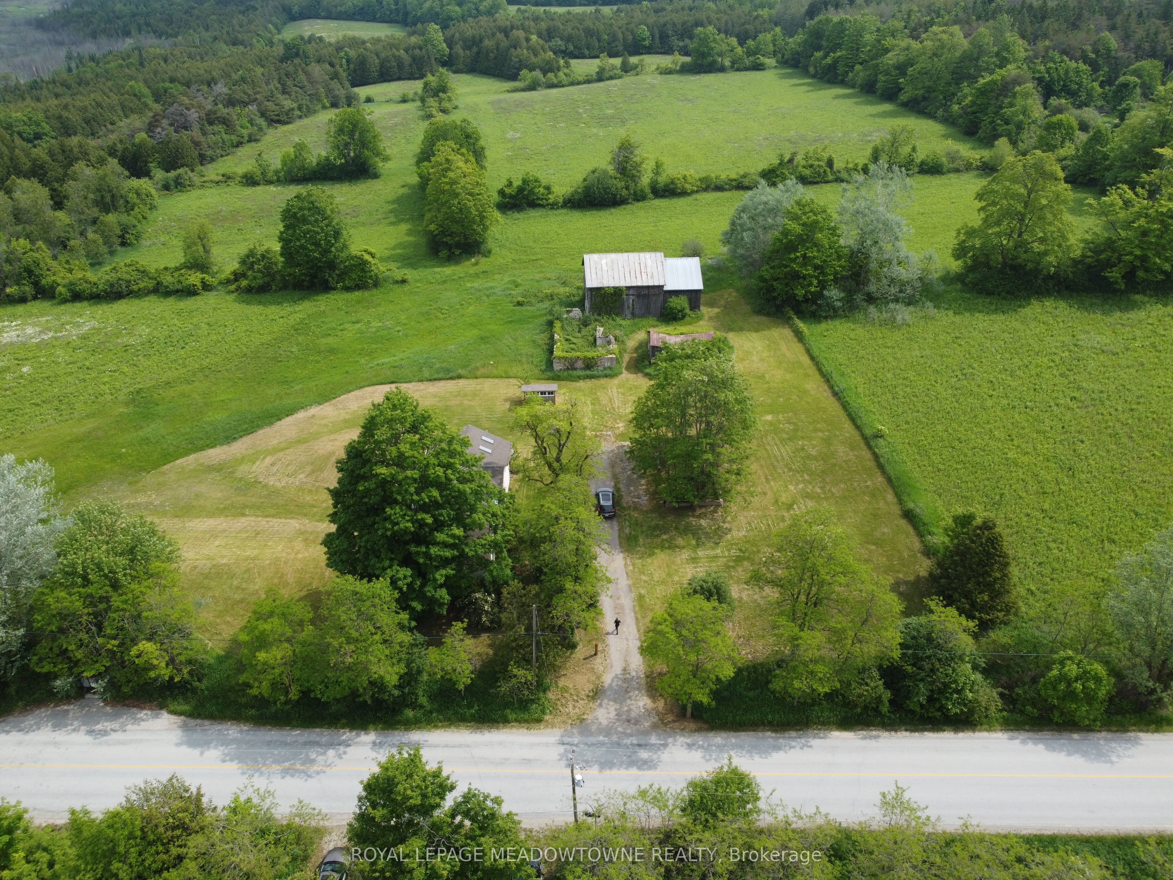 13489 Fourth Line Nassagaweya Property Photo 38