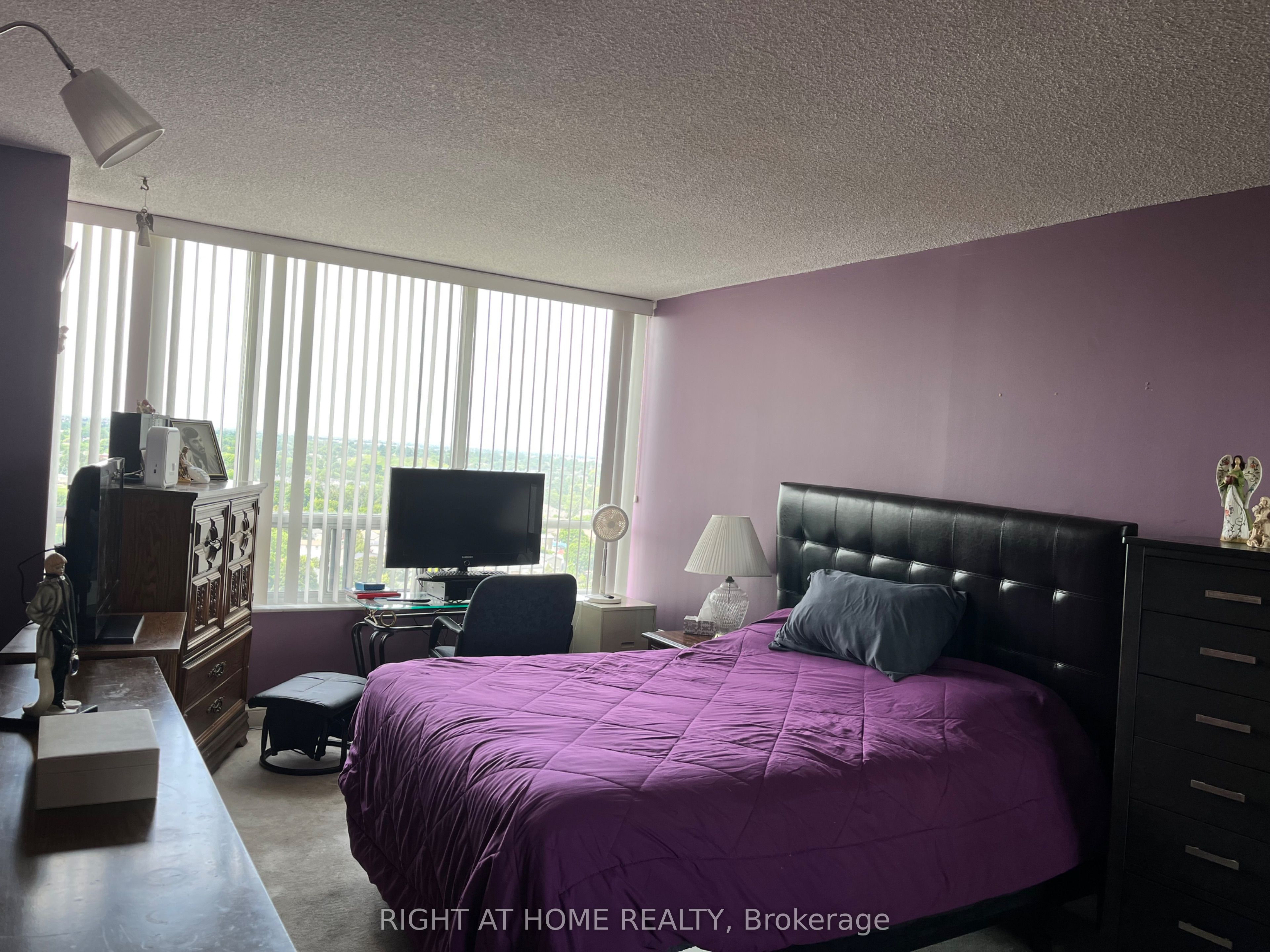 24 Hanover Road 1507 Property Photo 14