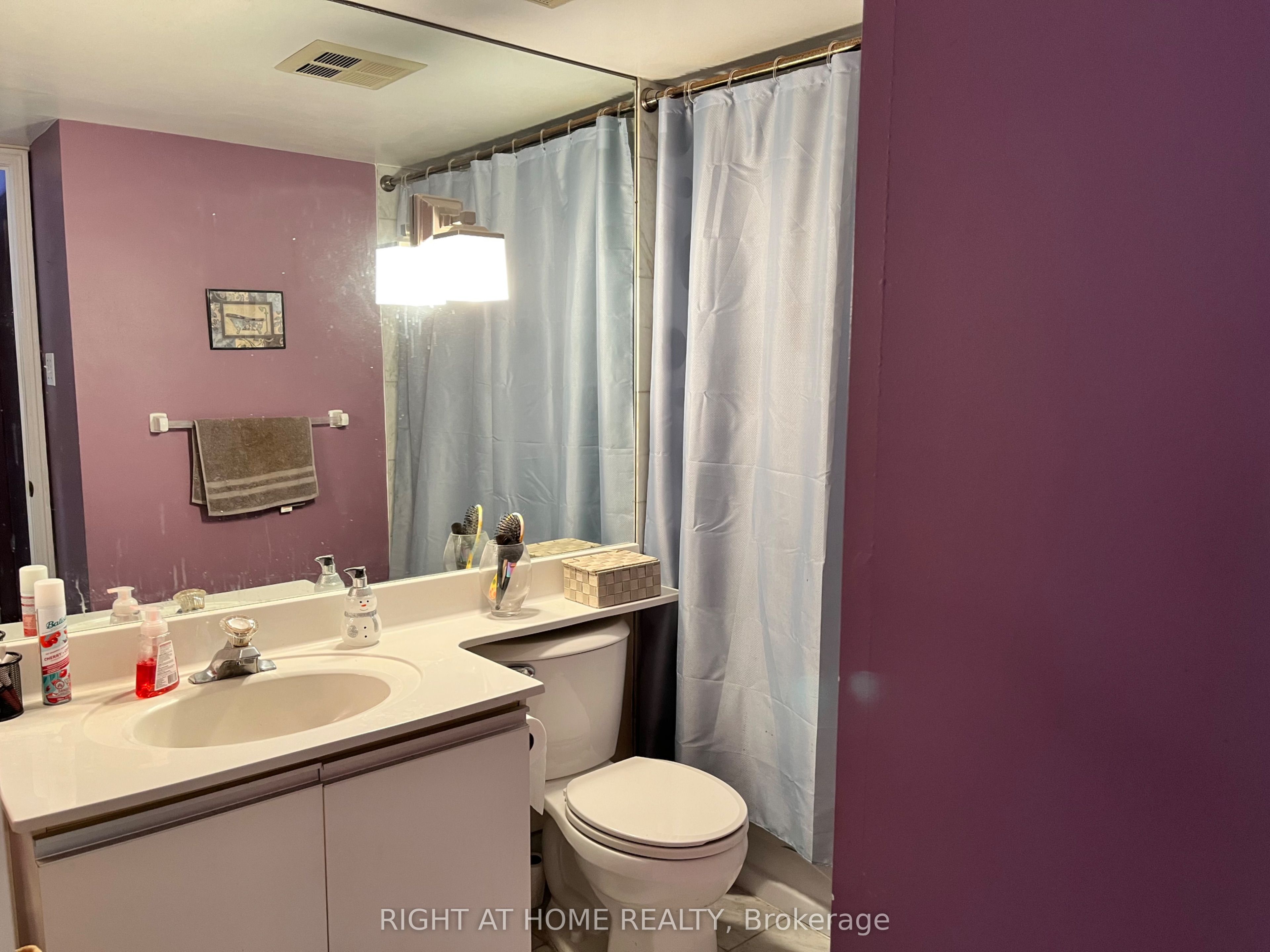 24 Hanover Road 1507 Property Photo 16