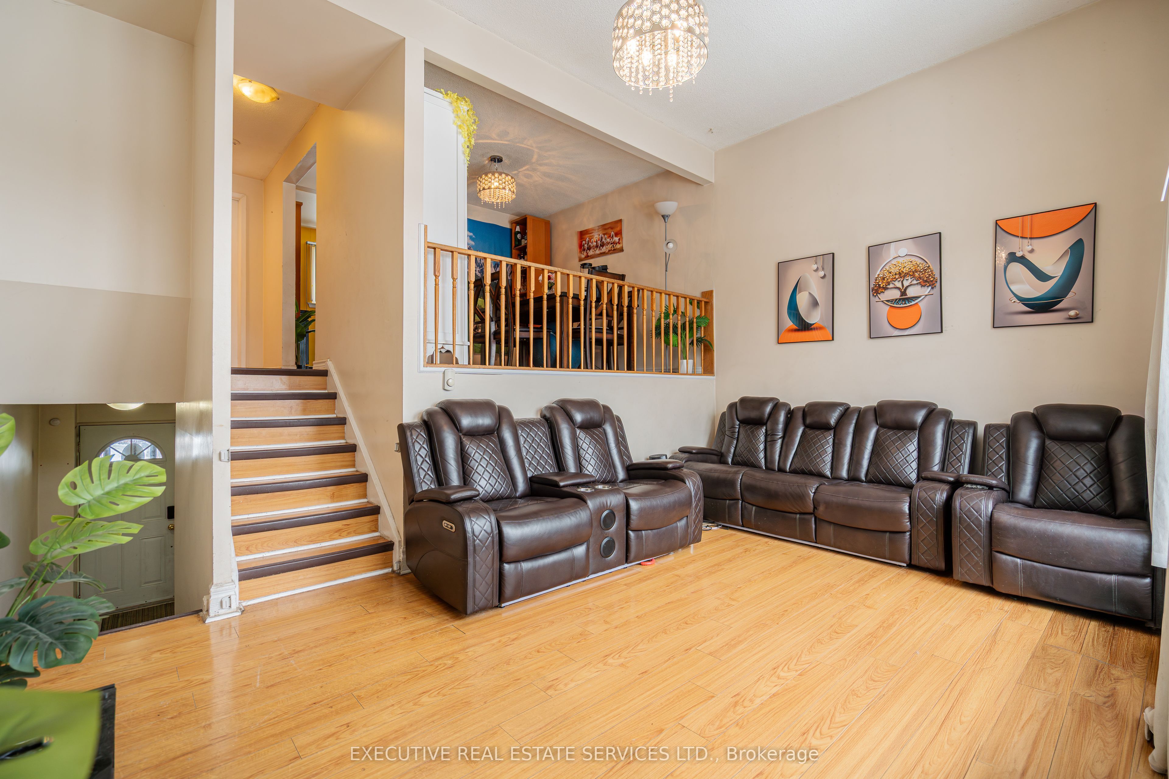 25 Briar Path Property Photo 4