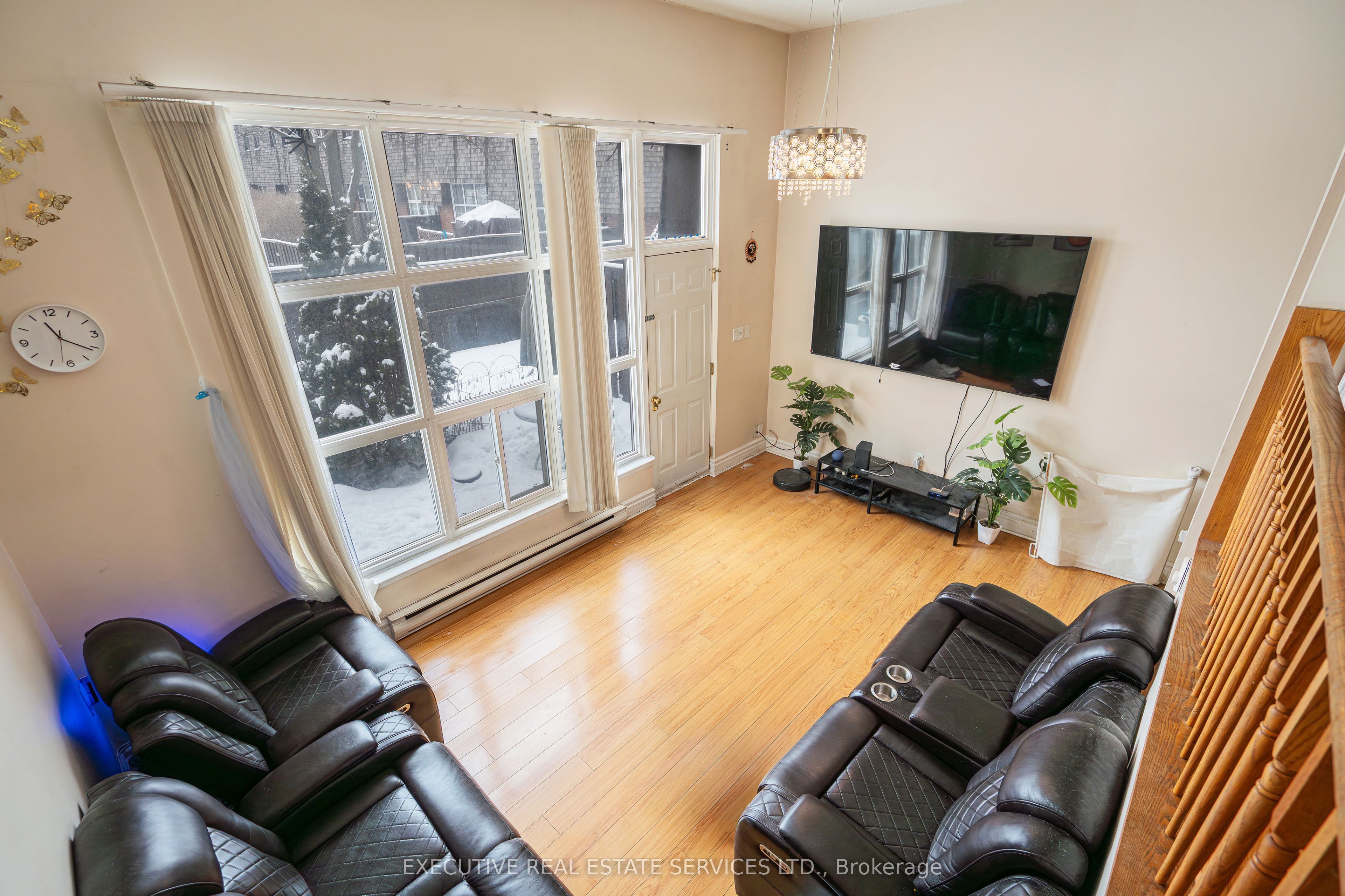 25 Briar Path Property Photo 6