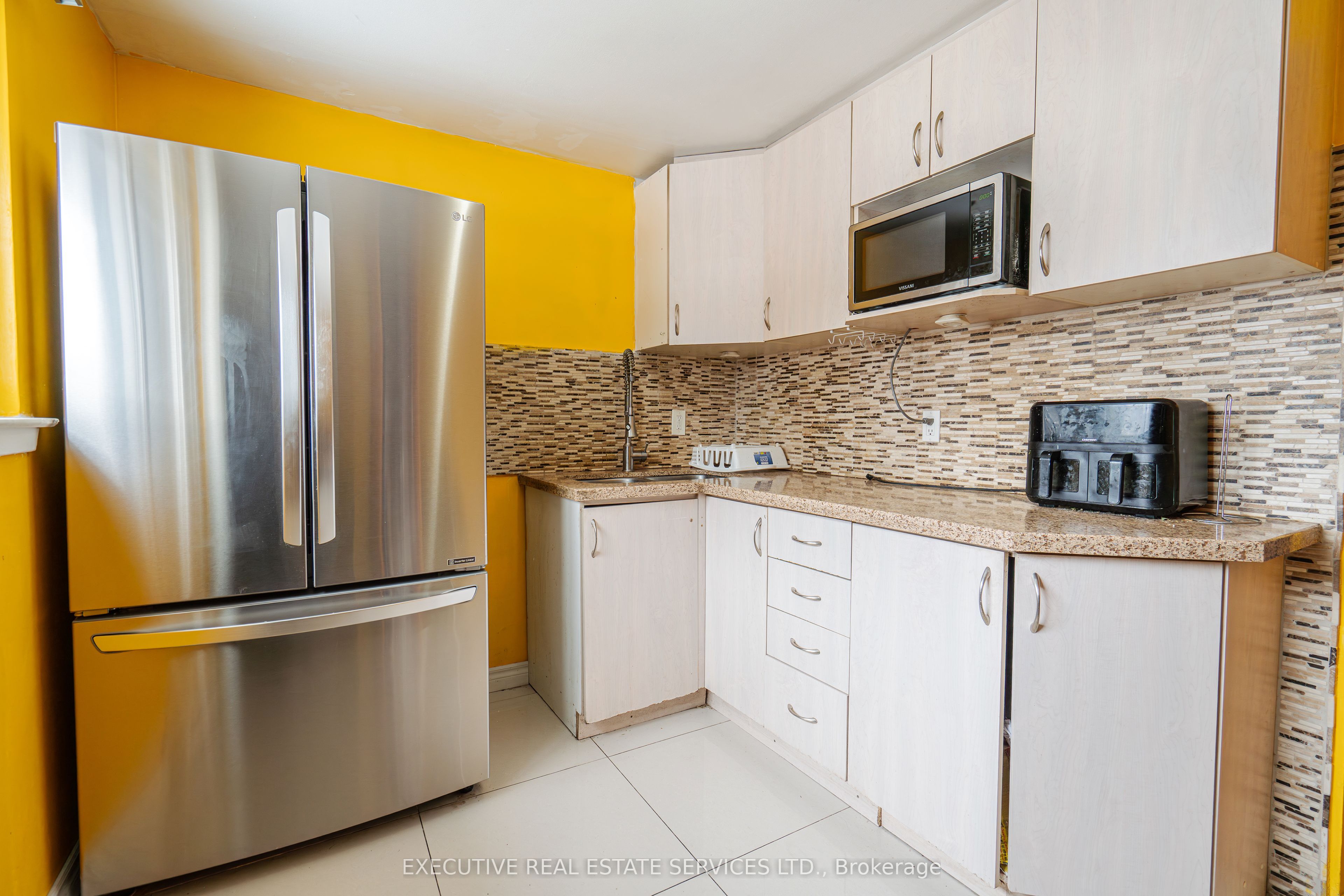 25 Briar Path Property Photo 7