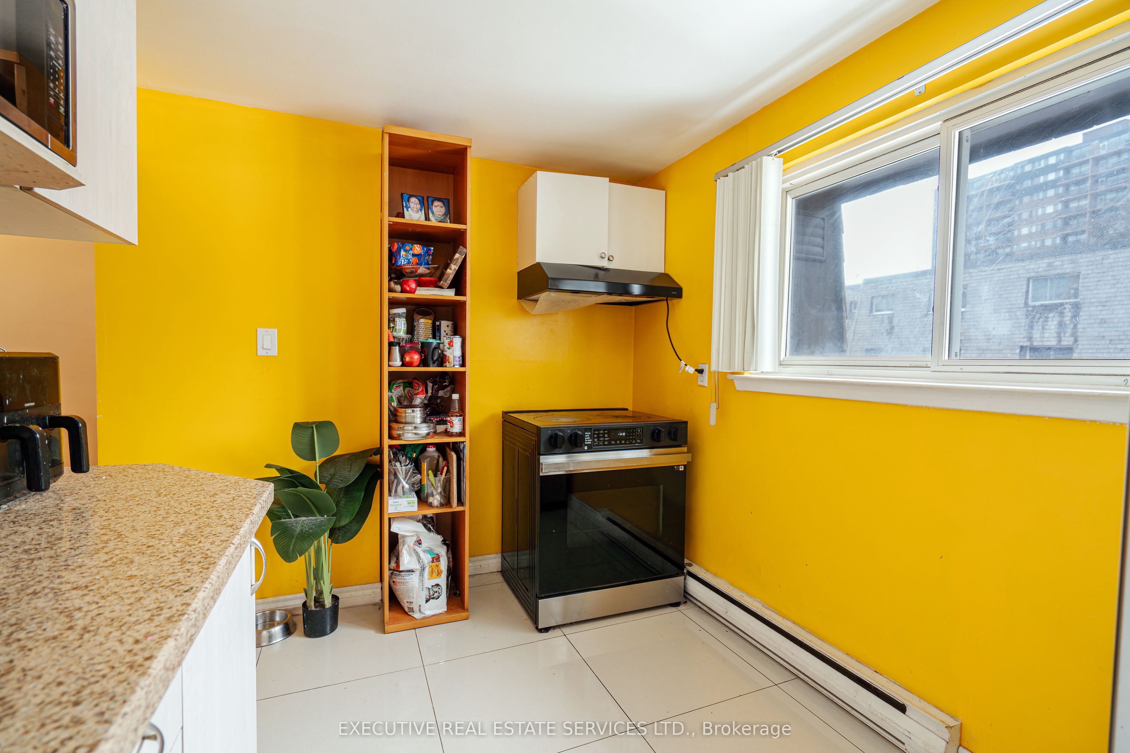 25 Briar Path Property Photo 12