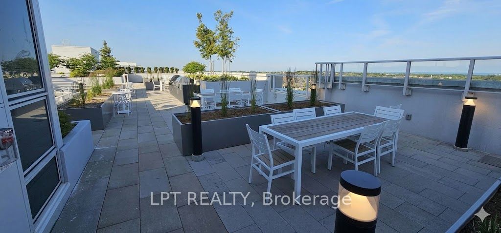 412 Silver Maple Road 301 Property Photo 15