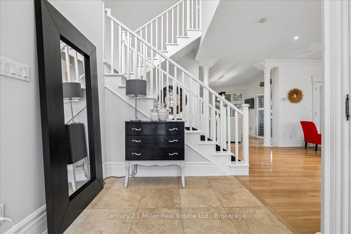 2355 Old Carriage Road Property Photo 6