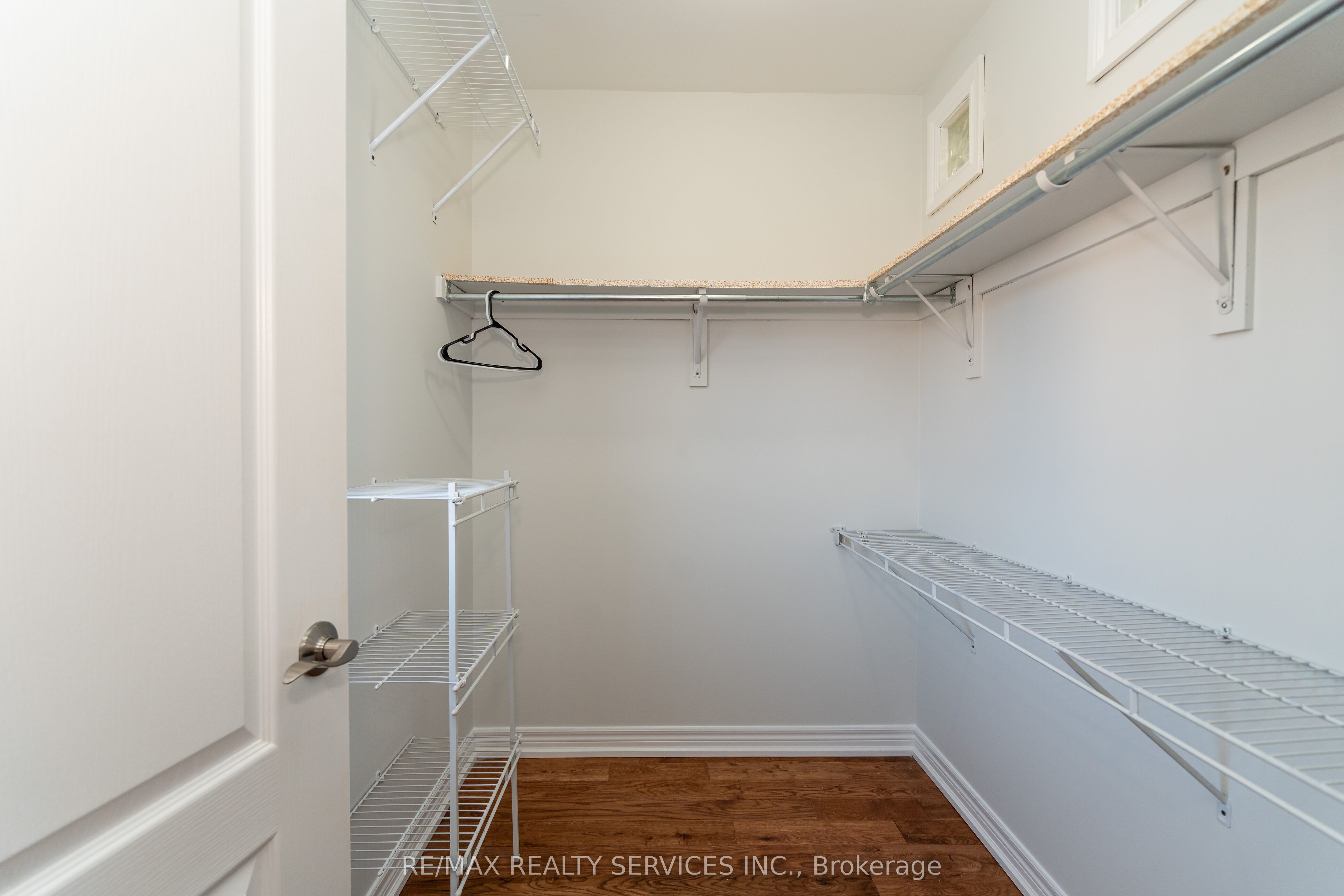 112 Amaranth Crescent Property Photo 19