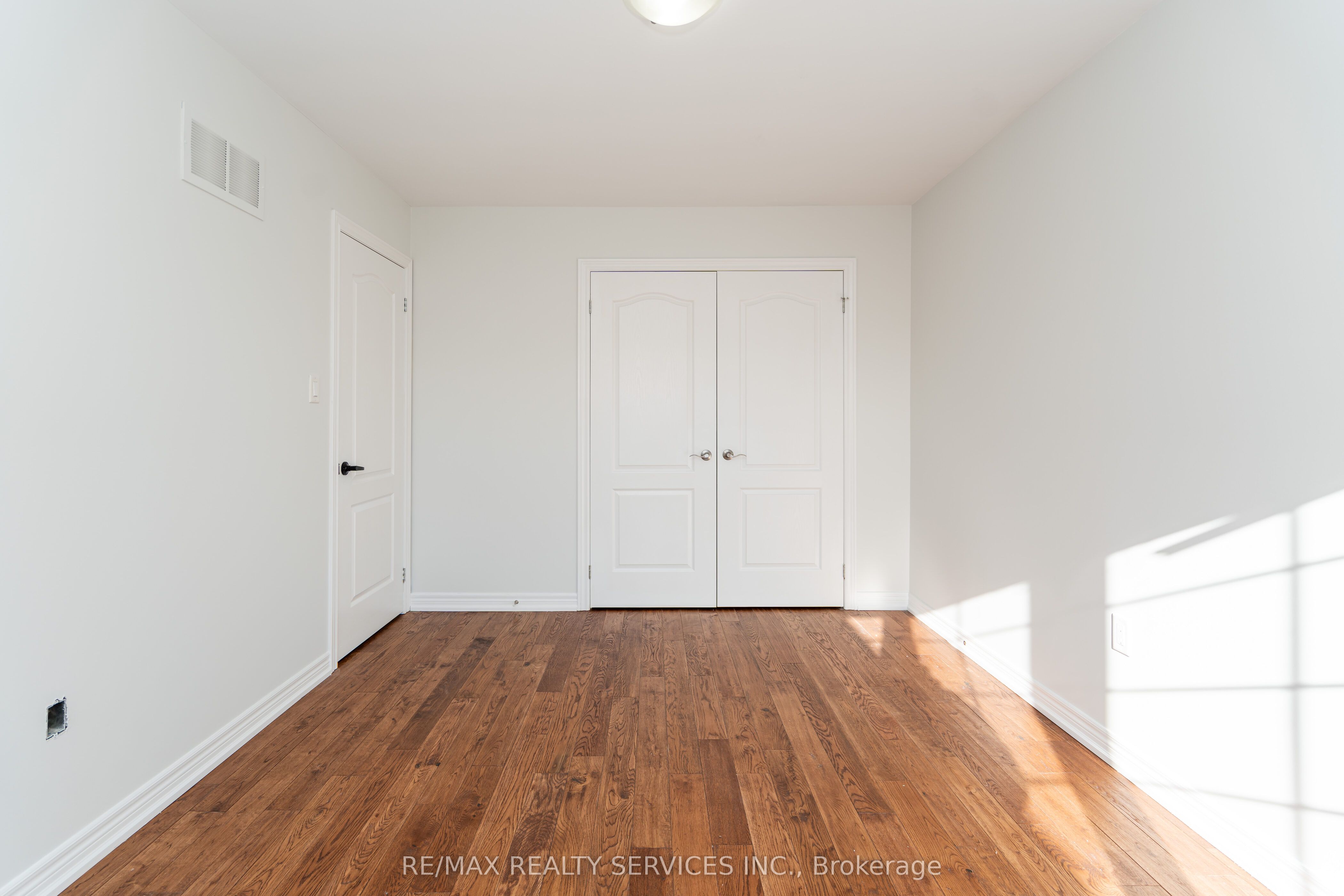 112 Amaranth Crescent Property Photo 27