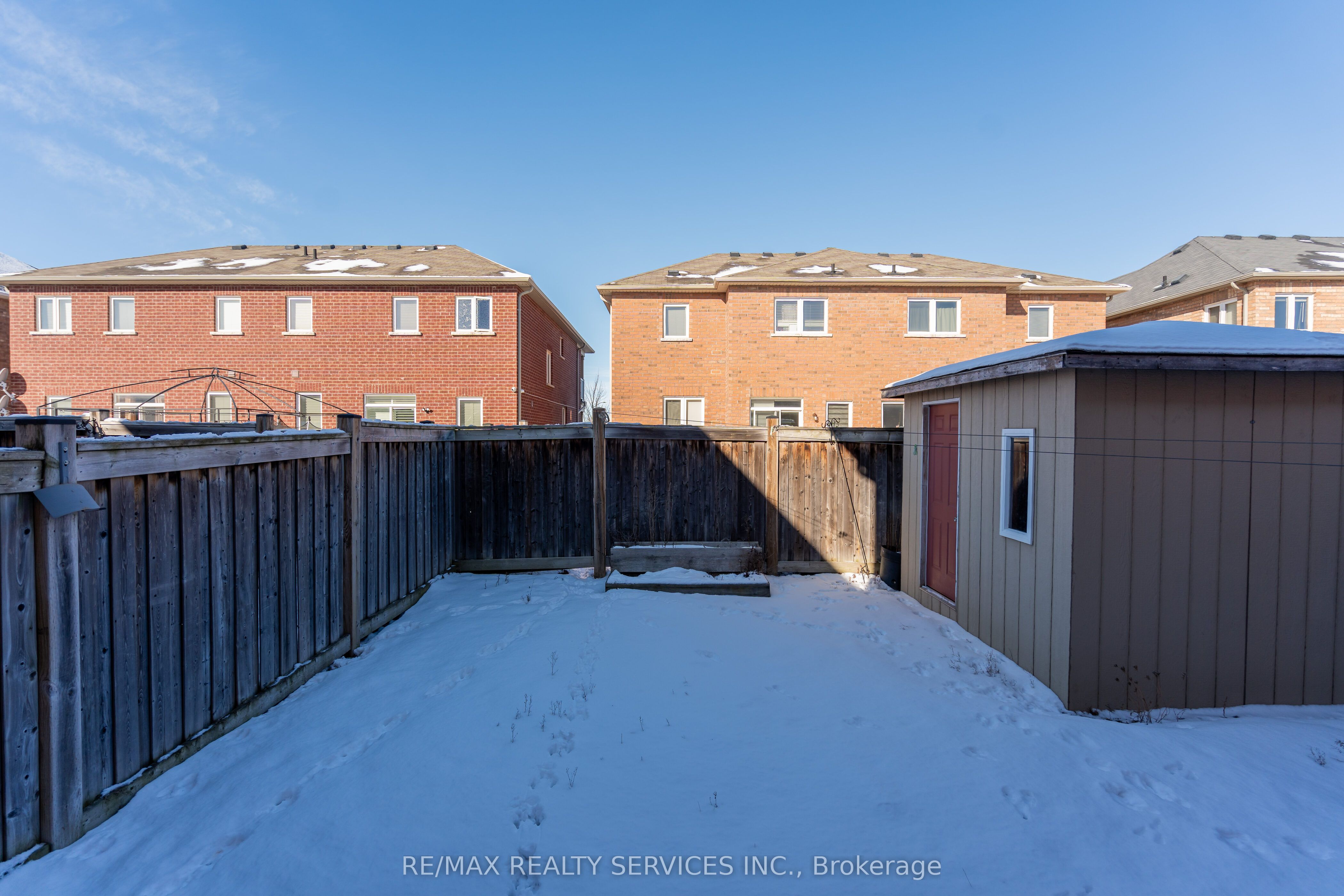 112 Amaranth Crescent Property Photo 33