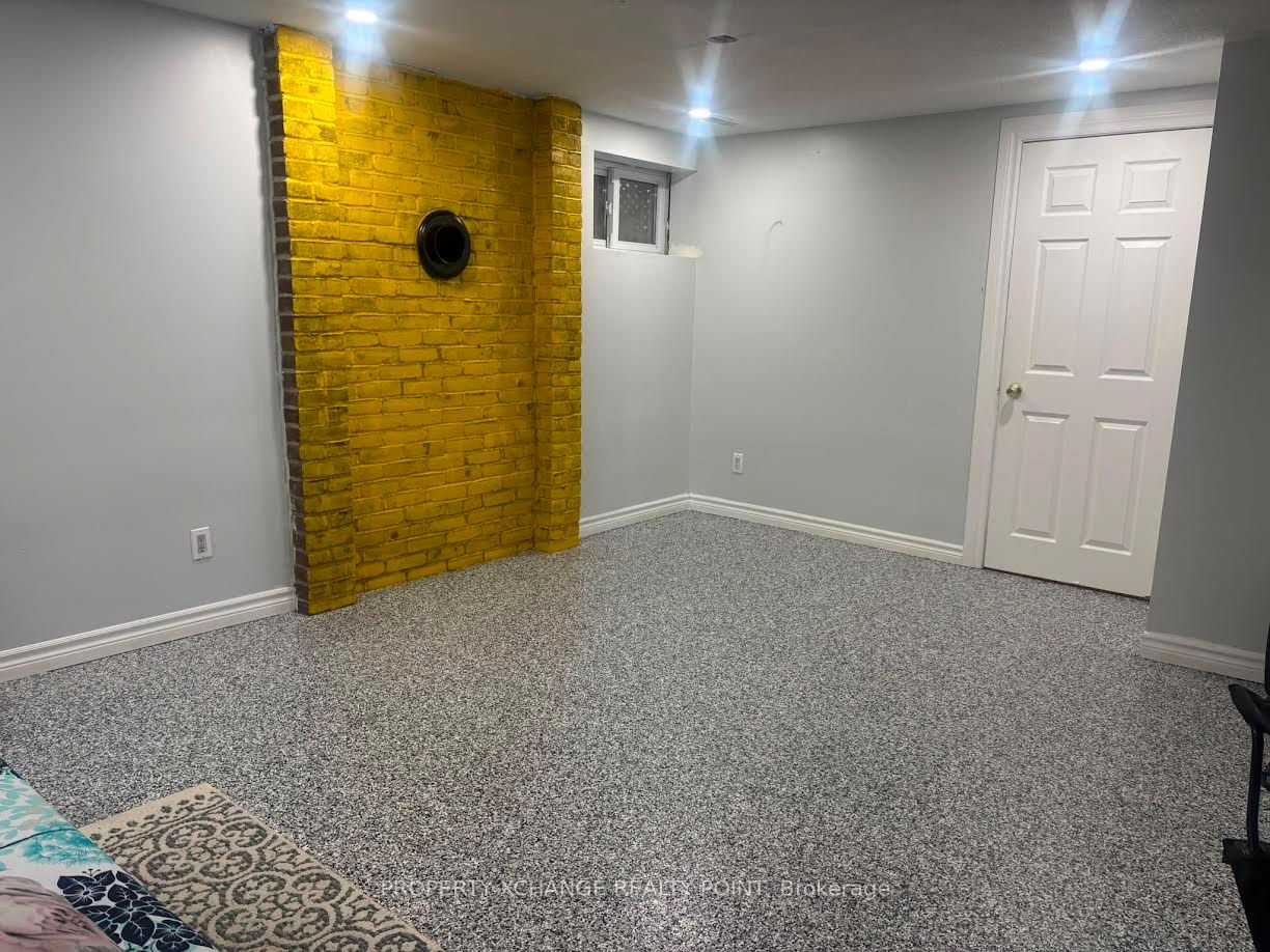 426 Delrex Boulevard Property Photo 3