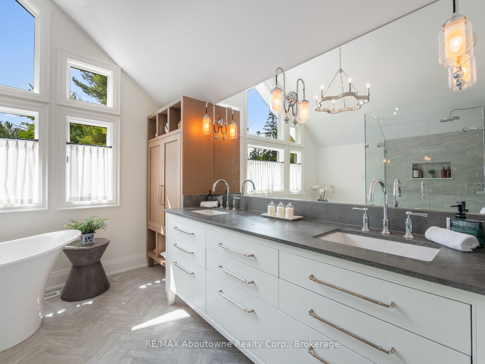 74 West Street Property Photo 22