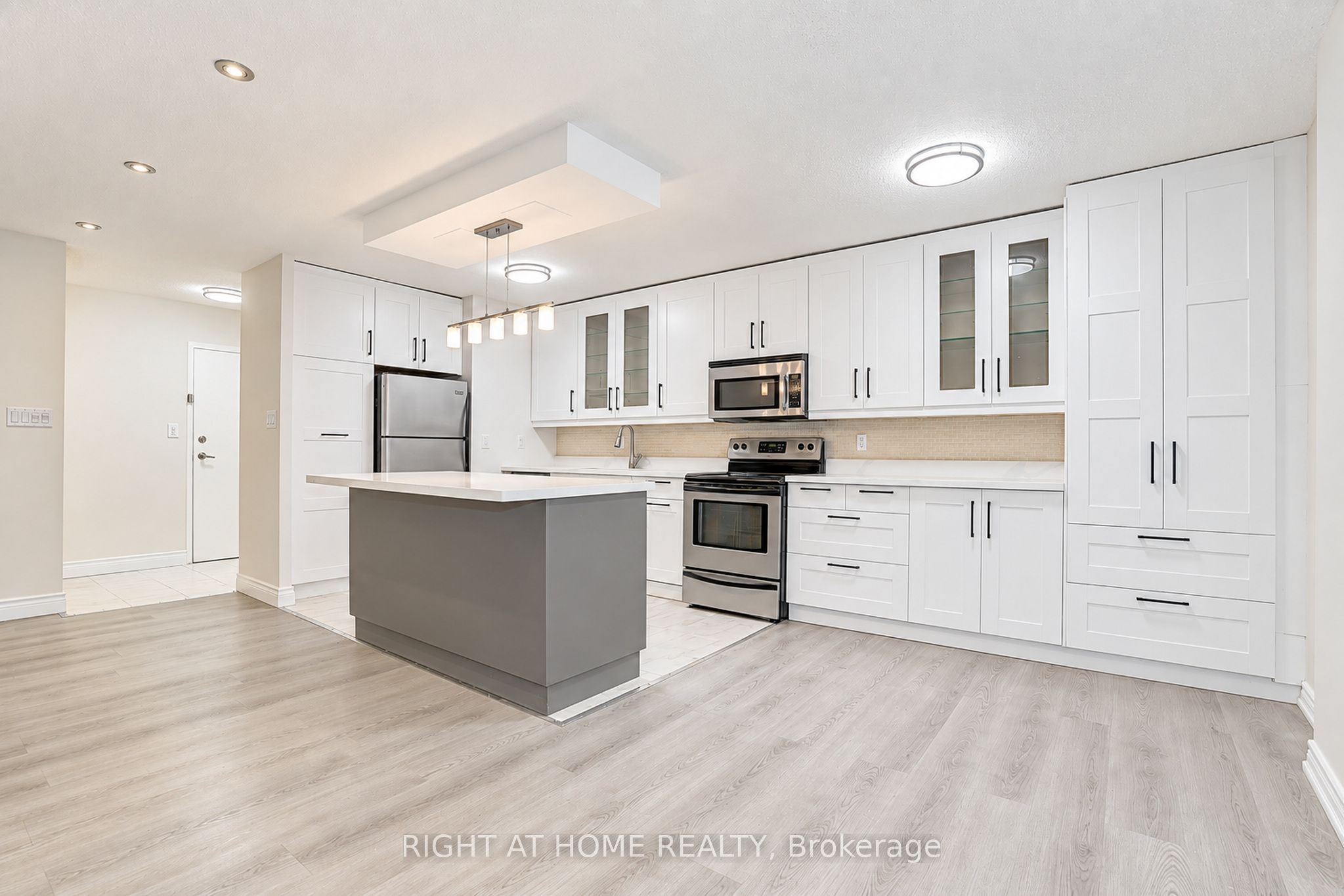 3025 The Credit Woodlands Drive 109
