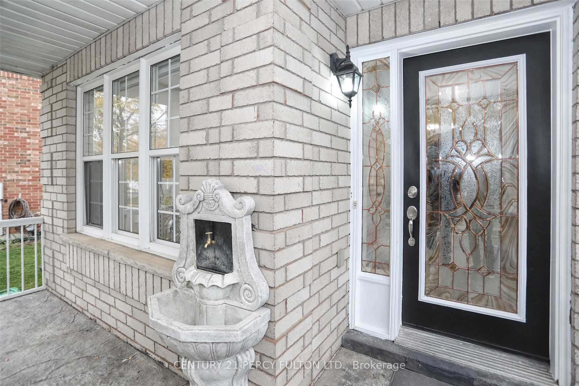 9 Valleypark Crescent Property Photo 2