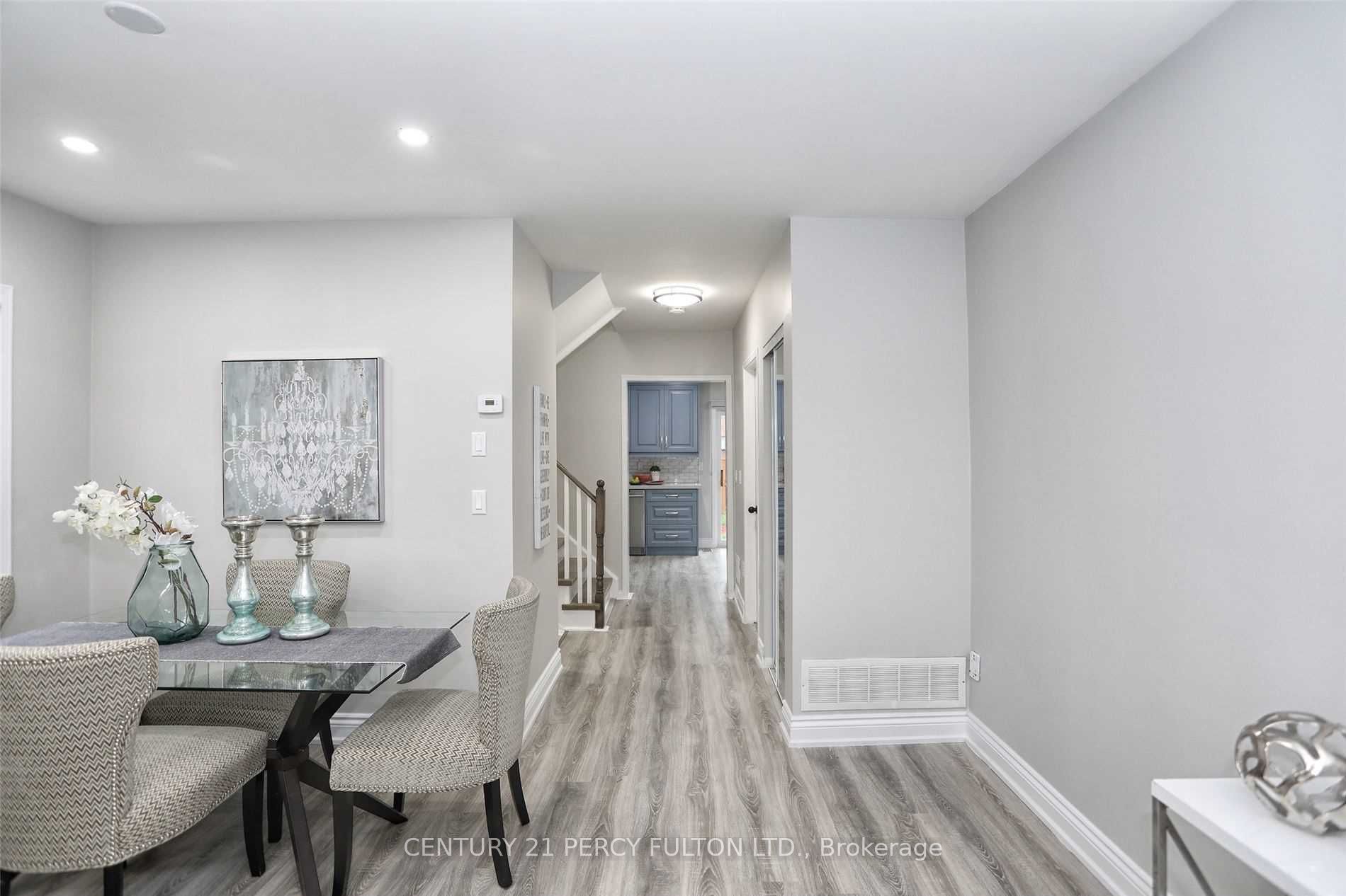 9 Valleypark Crescent Property Photo 6