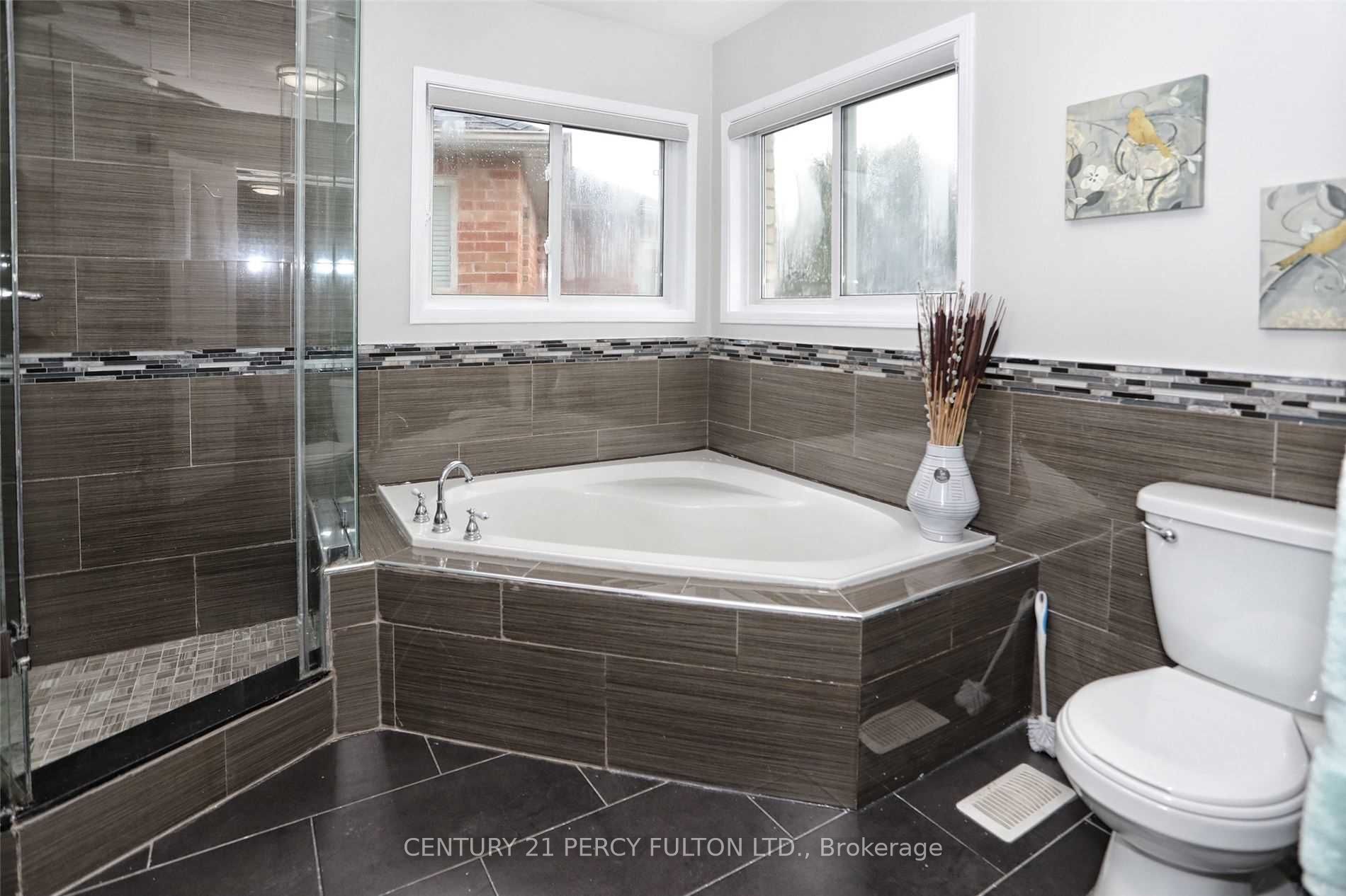 9 Valleypark Crescent Property Photo 18