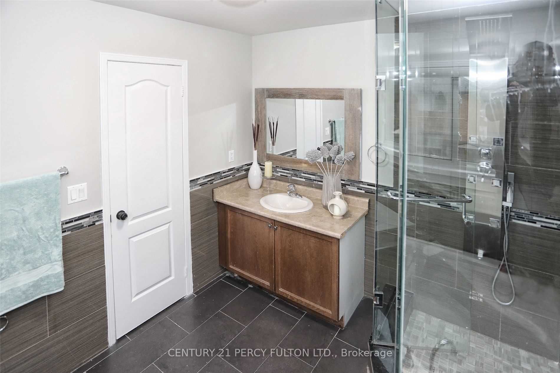 9 Valleypark Crescent Property Photo 19