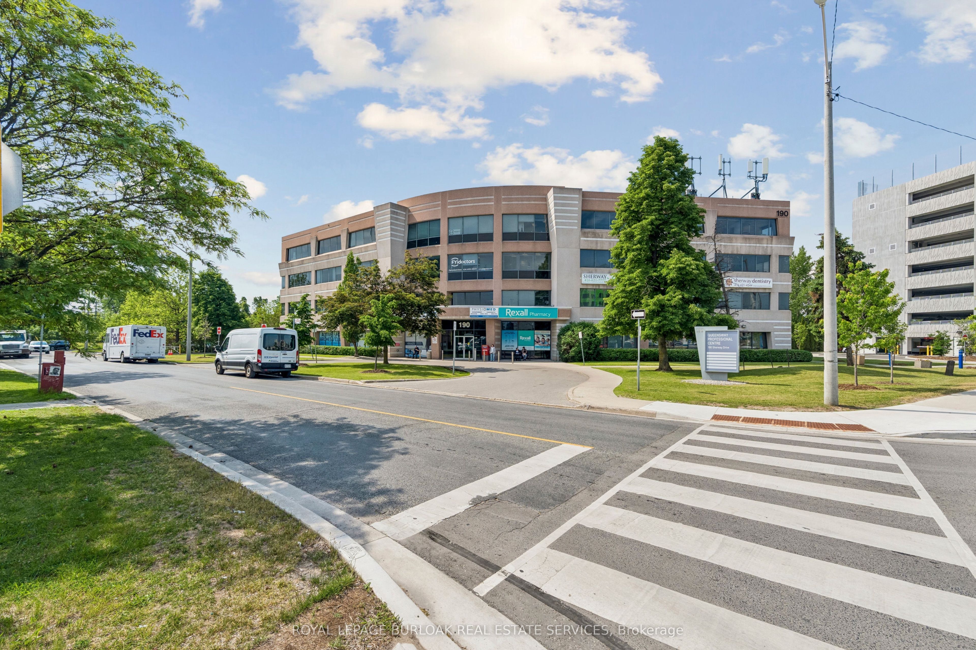 190 Sherway Drive 417 Property Photo 1
