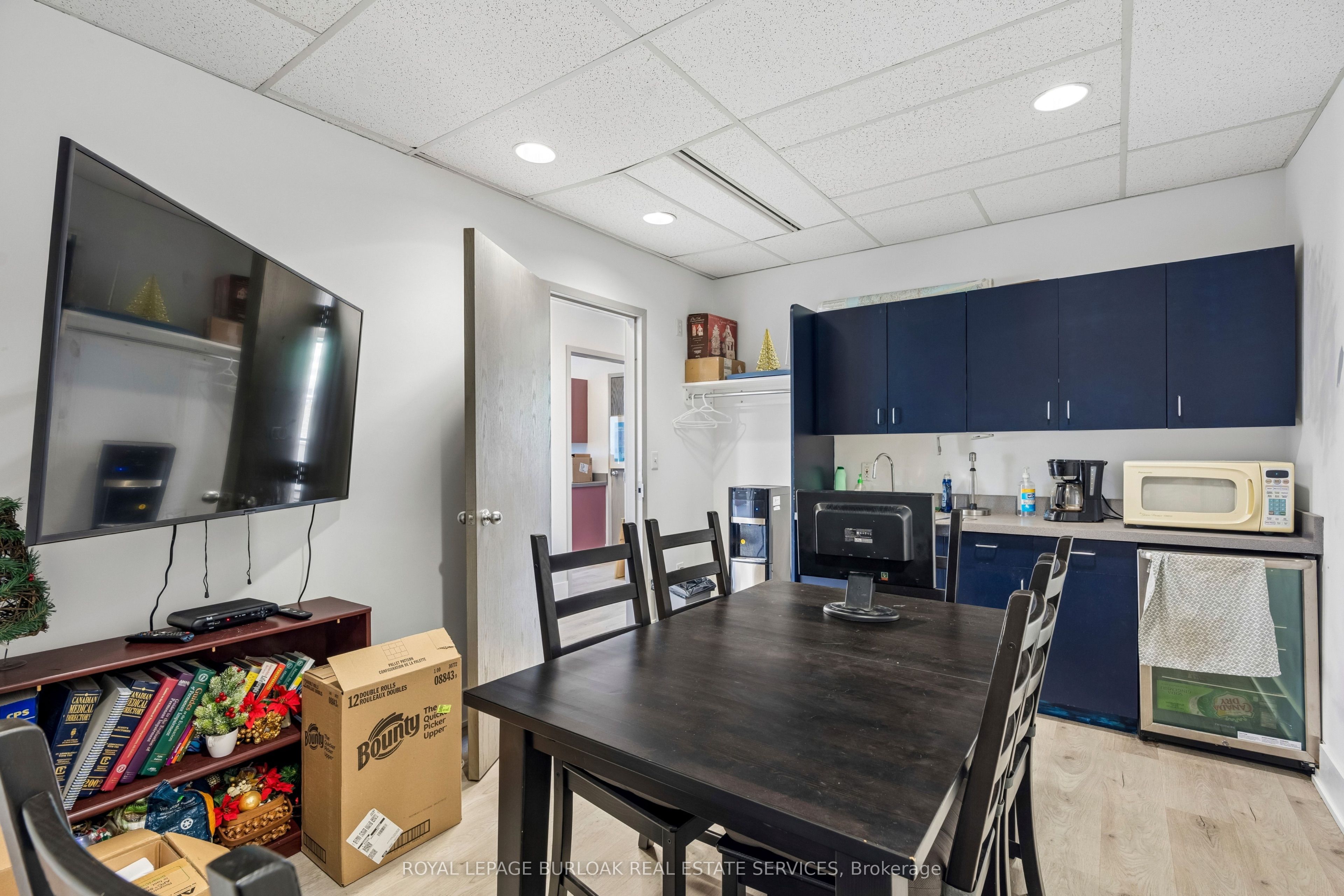 190 Sherway Drive 417 Property Photo 13