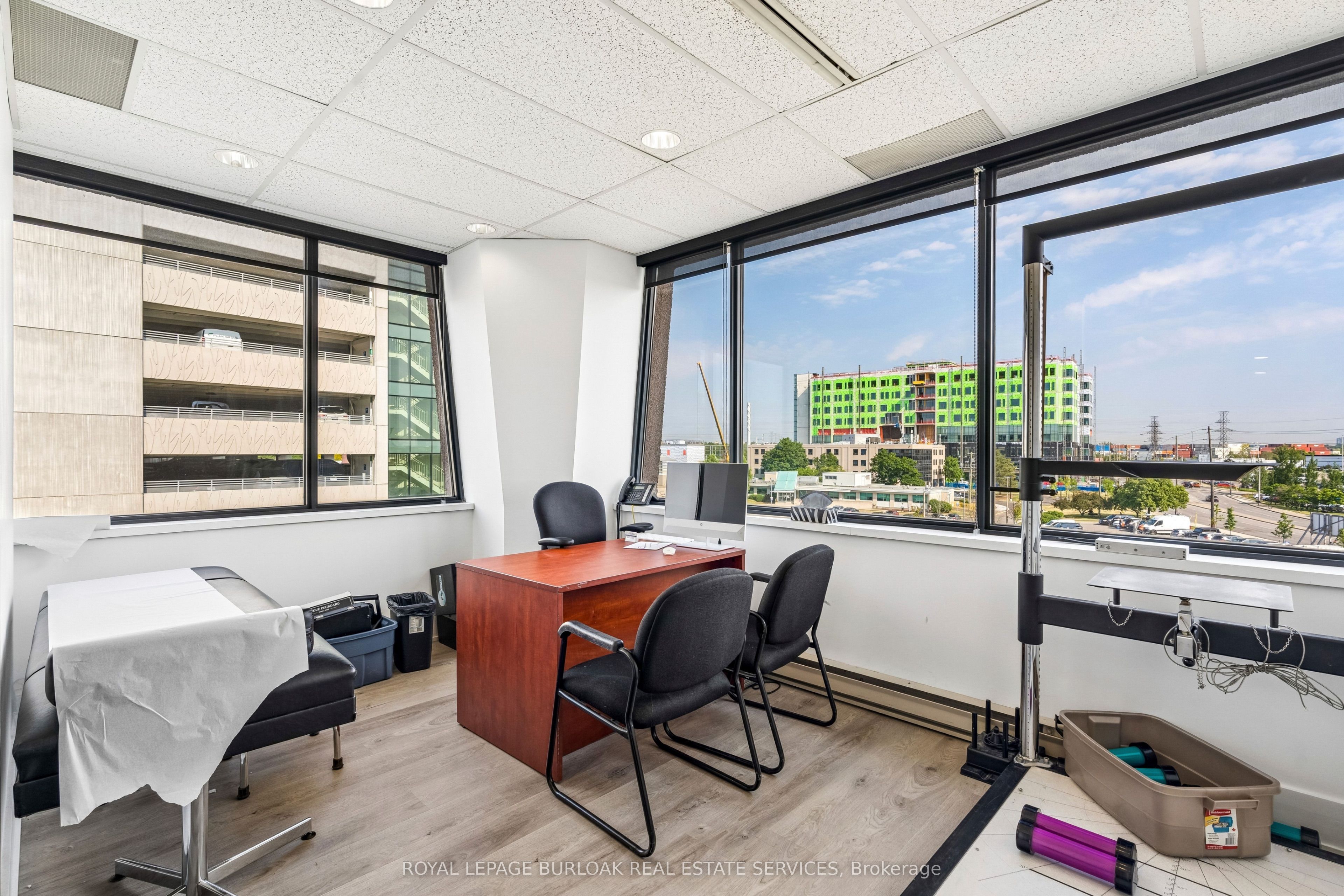 190 Sherway Drive 417 Property Photo 15
