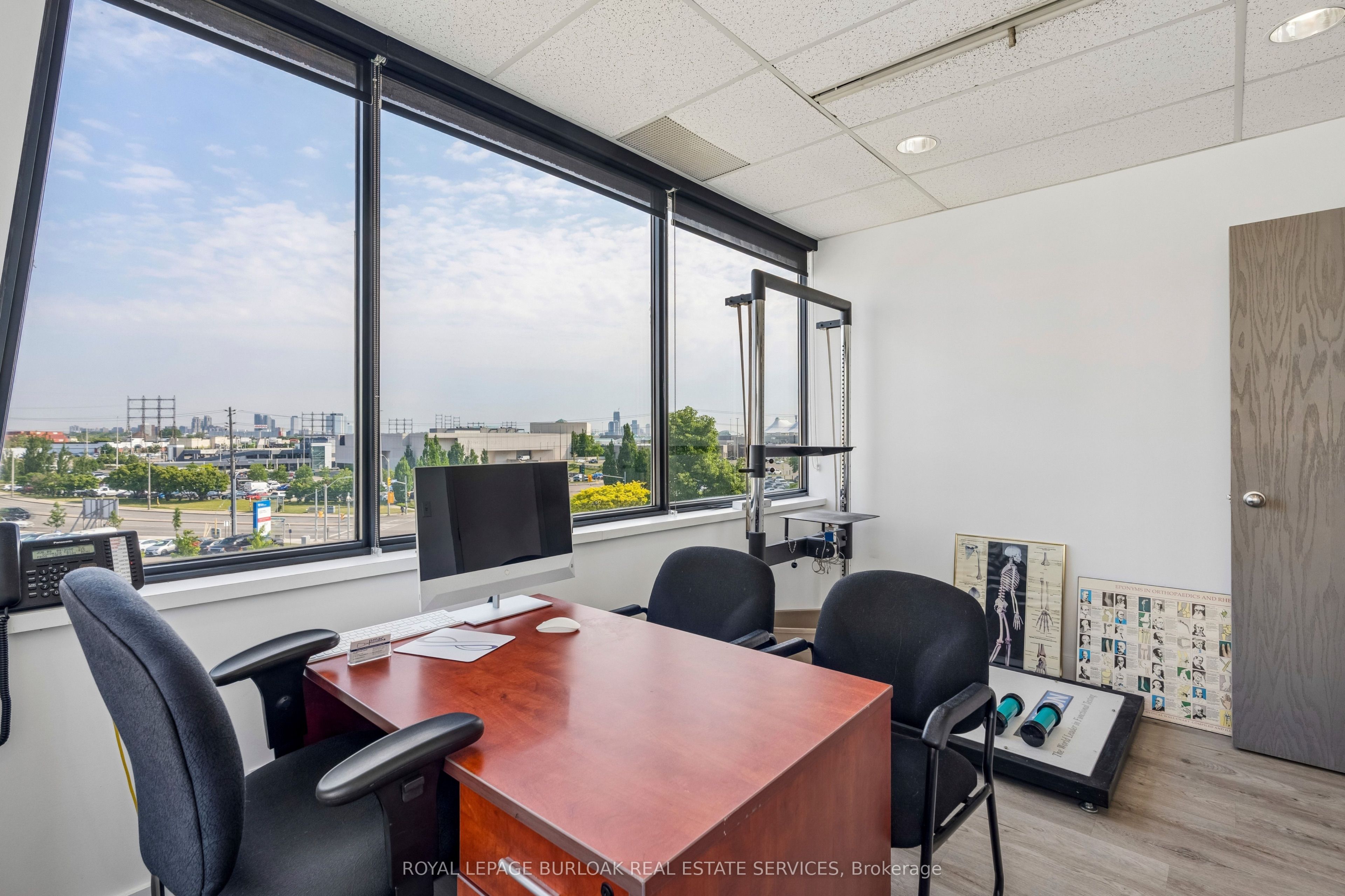 190 Sherway Drive 417 Property Photo 16