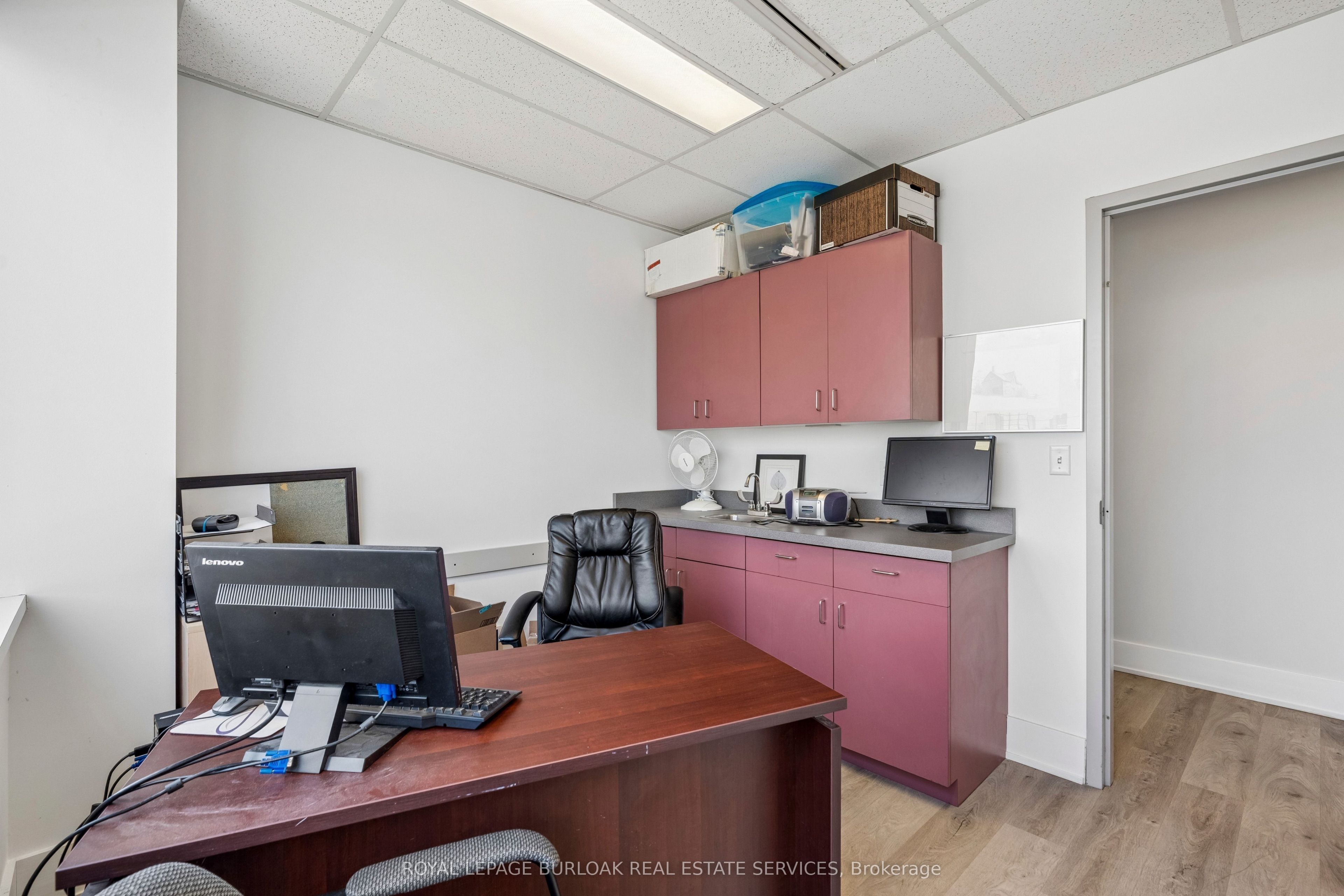 190 Sherway Drive 417 Property Photo 19