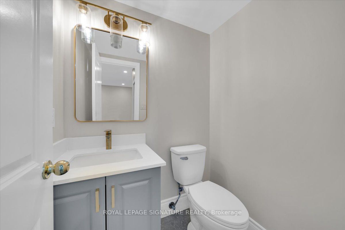 6950 Tenth Line W 29 Property Photo 13