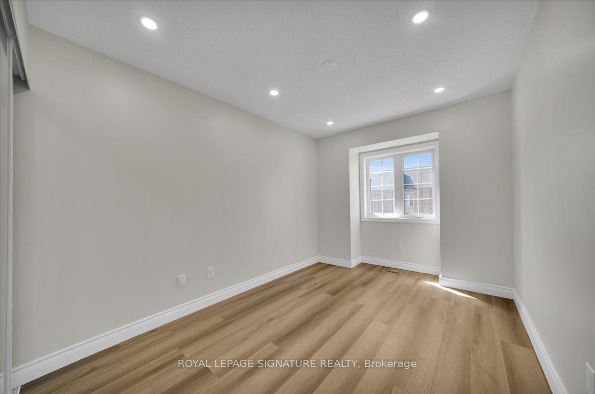 6950 Tenth Line W 29 Property Photo 20