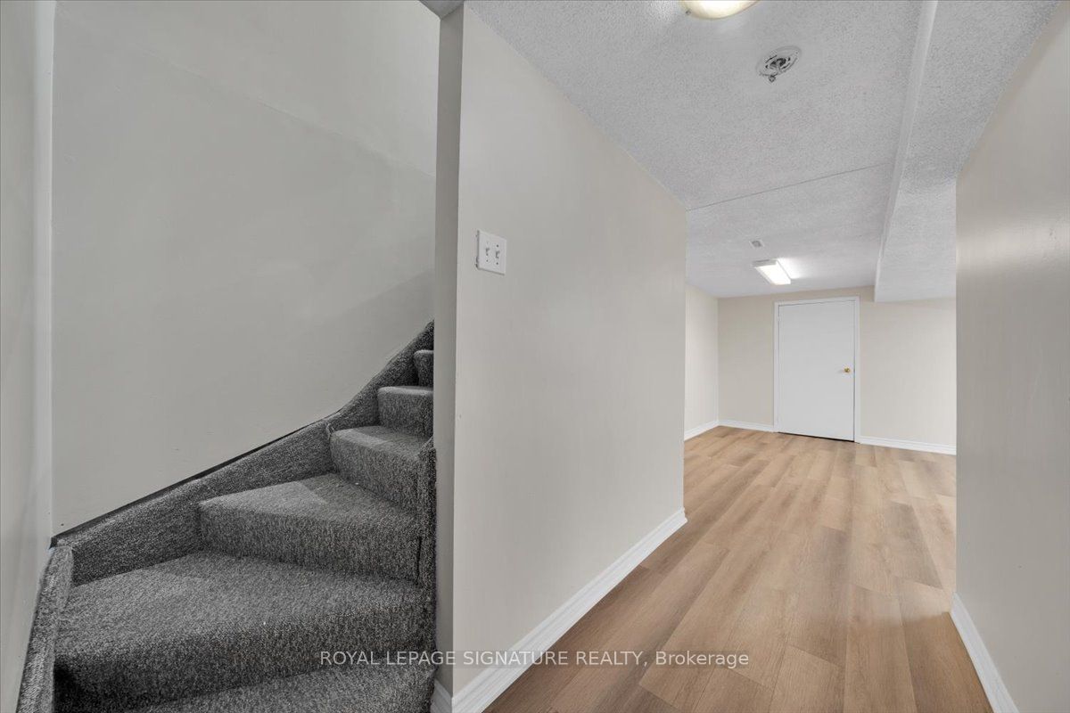 6950 Tenth Line W 29 Property Photo 27