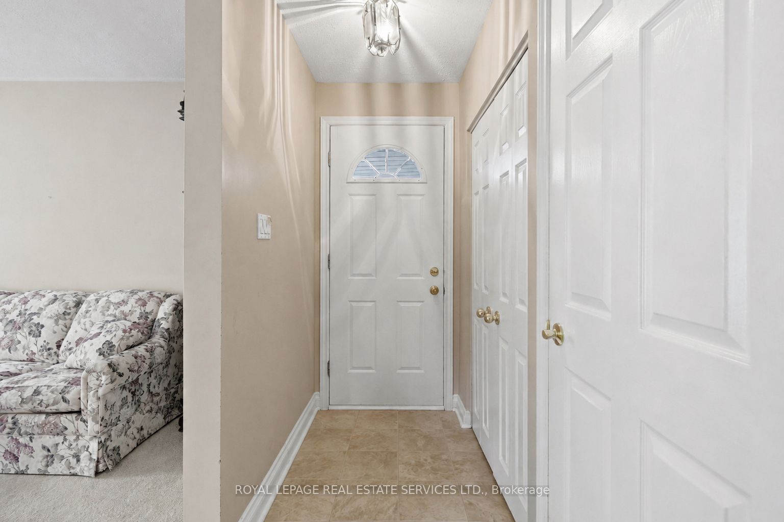 484 Grand Boulevard Property Photo 7
