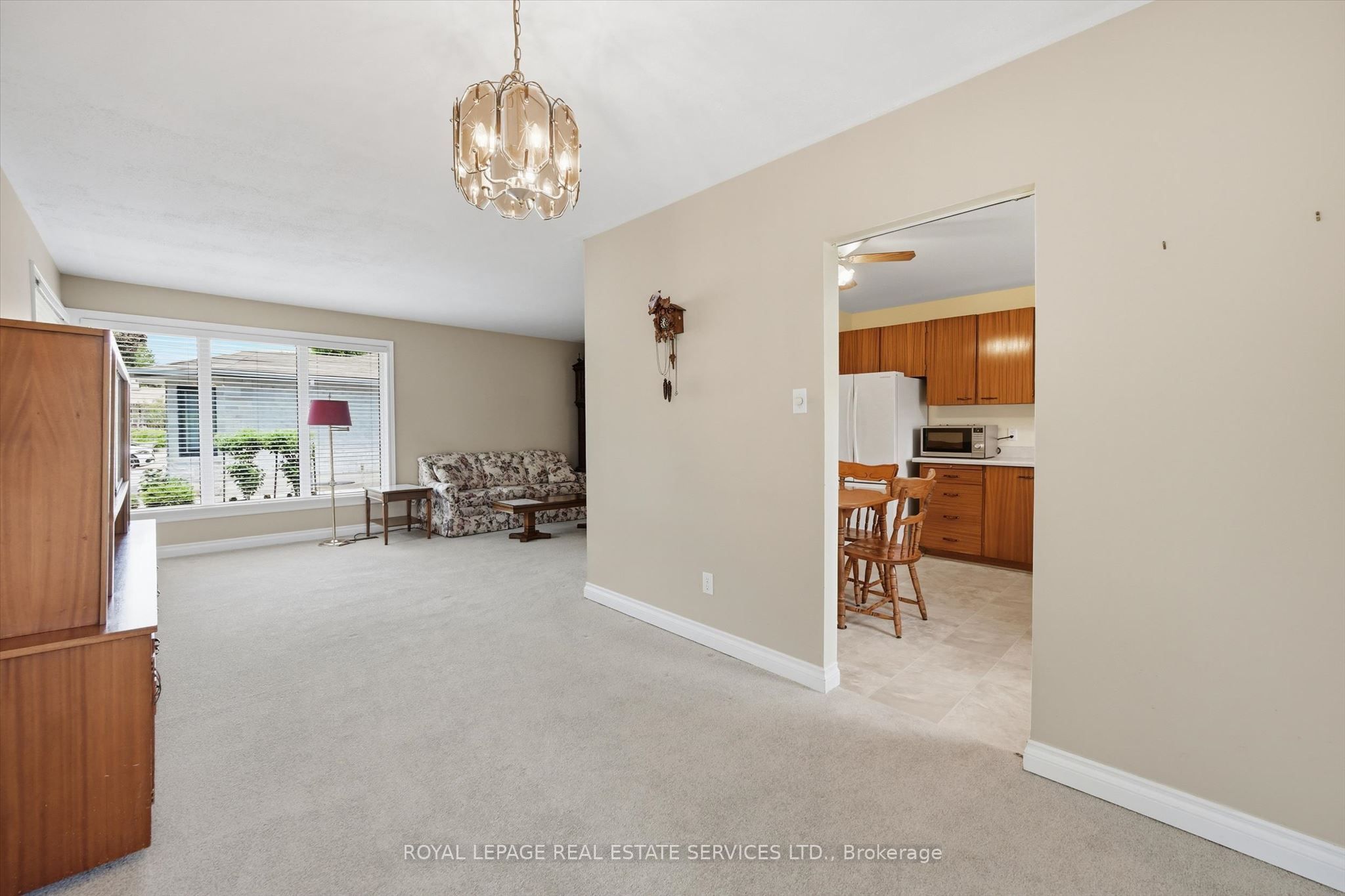 484 Grand Boulevard Property Photo 15