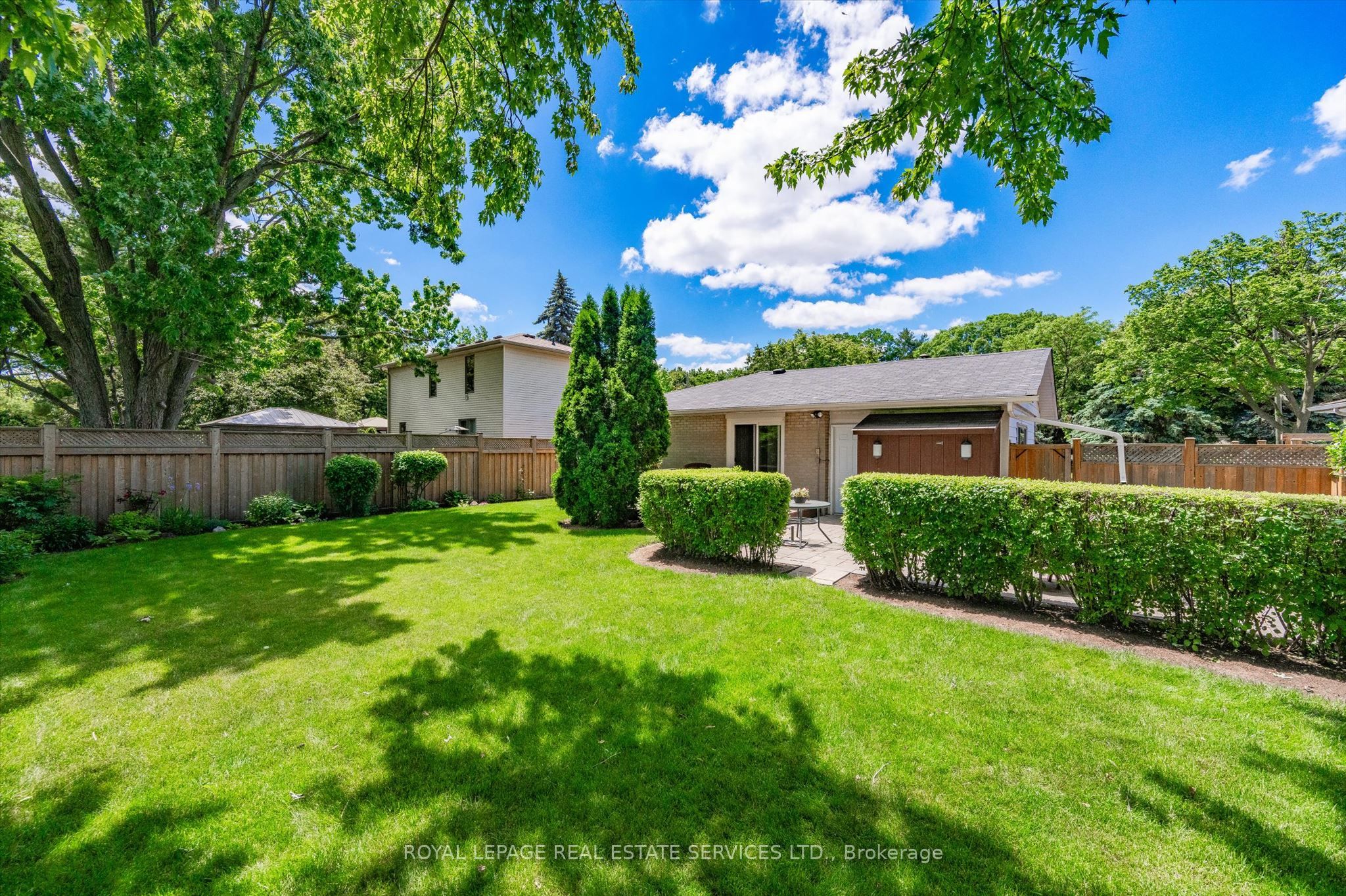 484 Grand Boulevard Property Photo 41