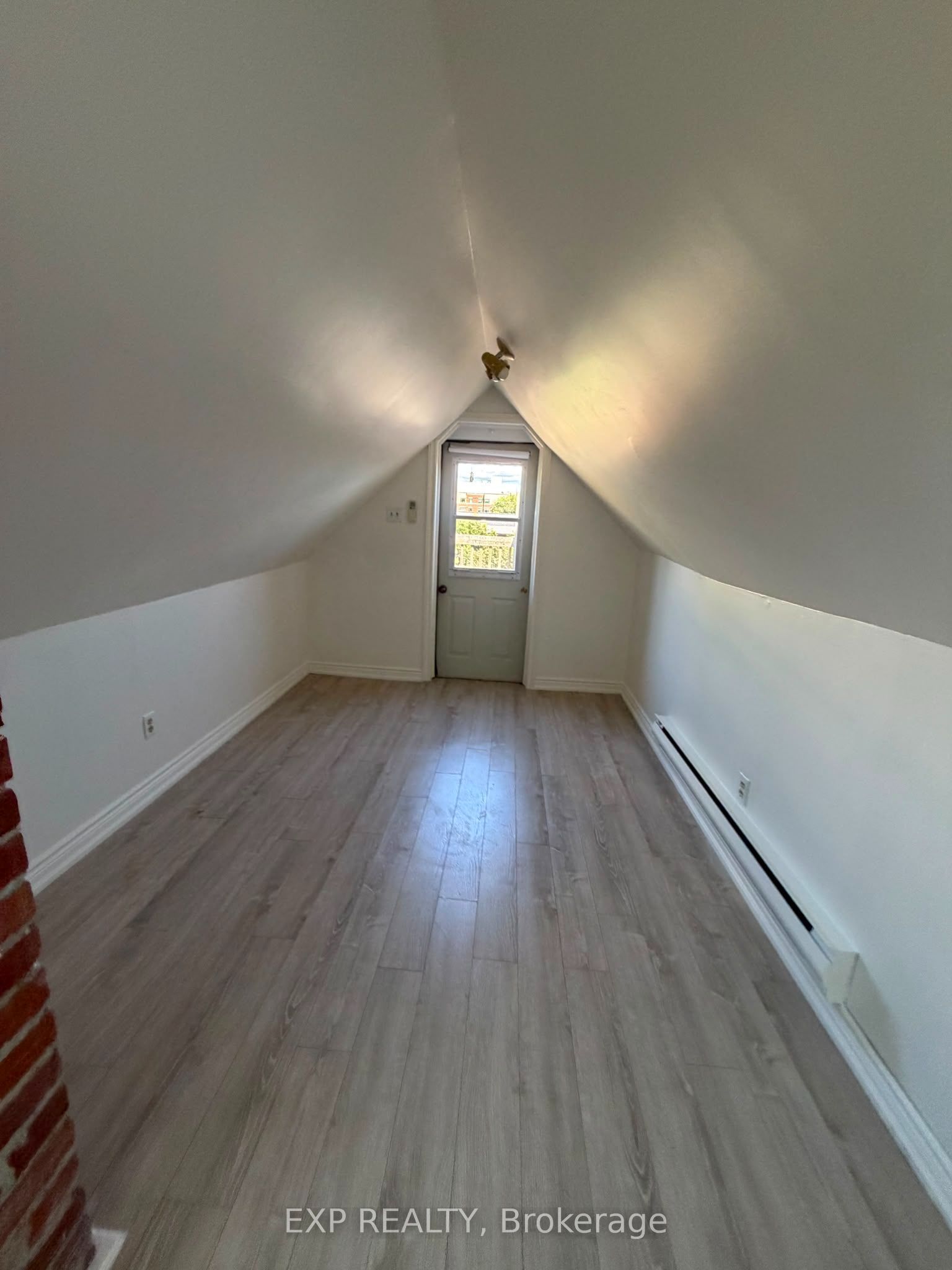 677 Durie Street 4 Property Photo 10