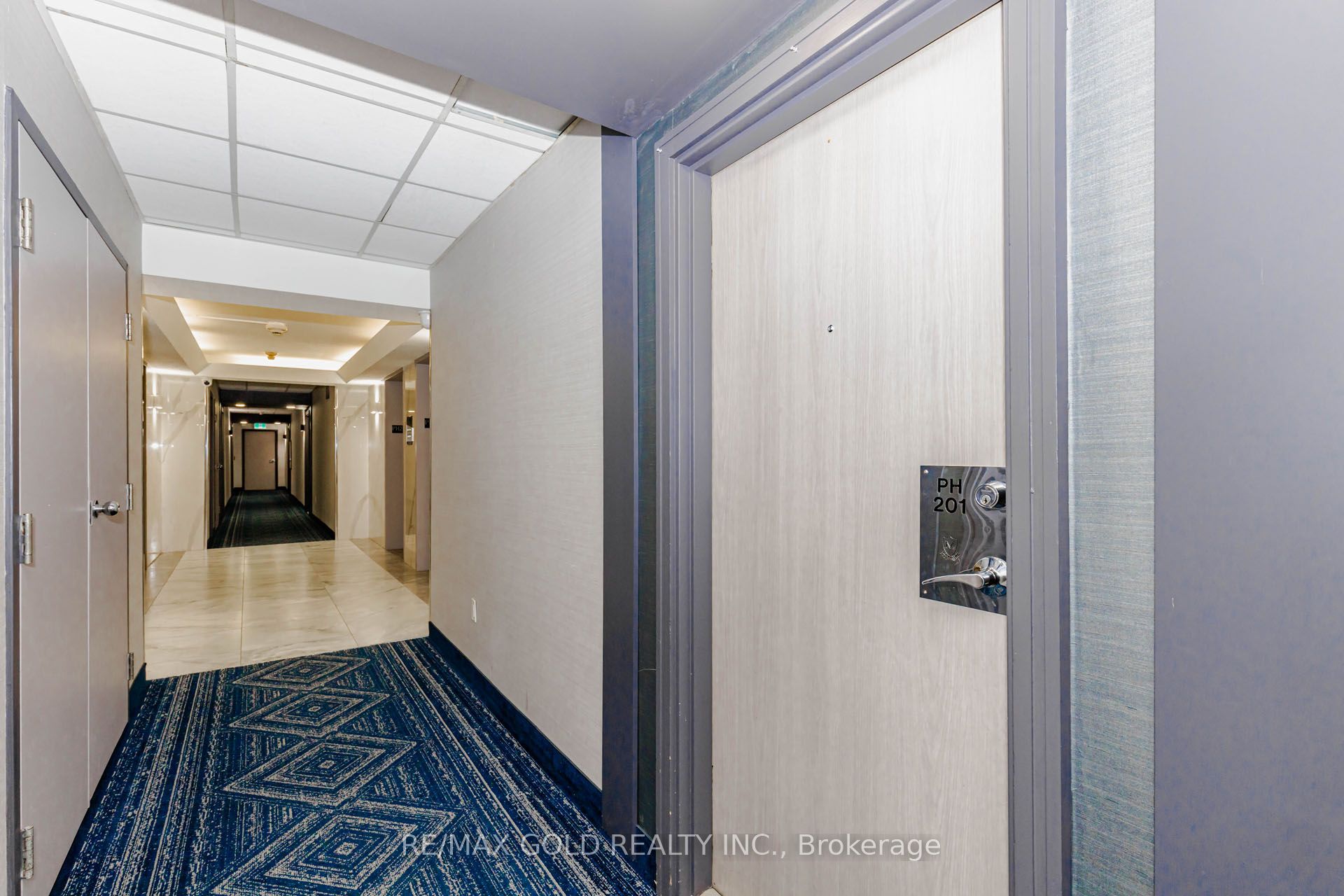 325 Webb Drive Ph 201 Property Photo 9