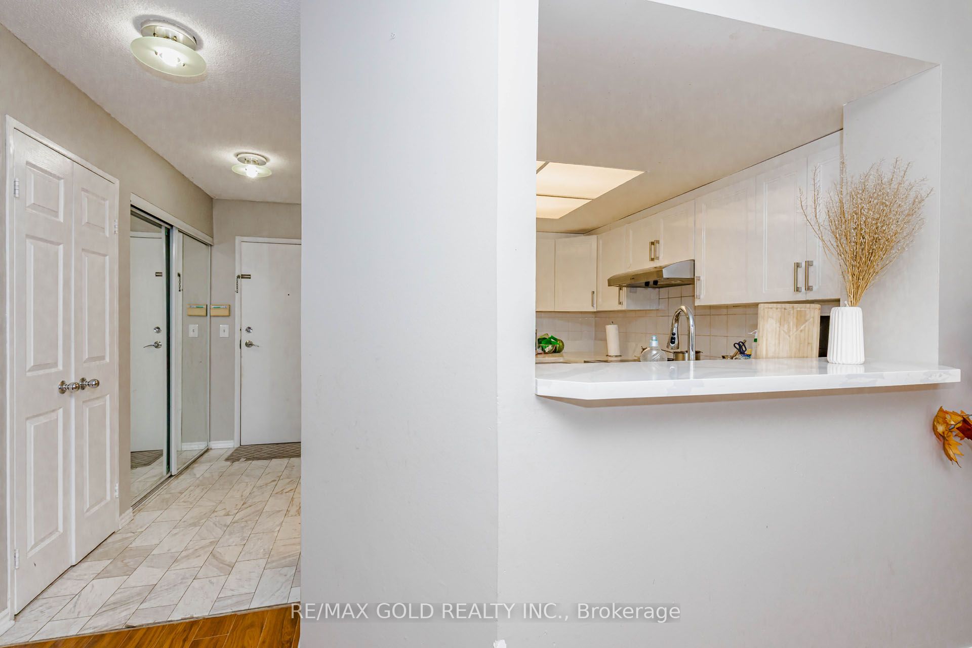 325 Webb Drive Ph 201 Property Photo 11