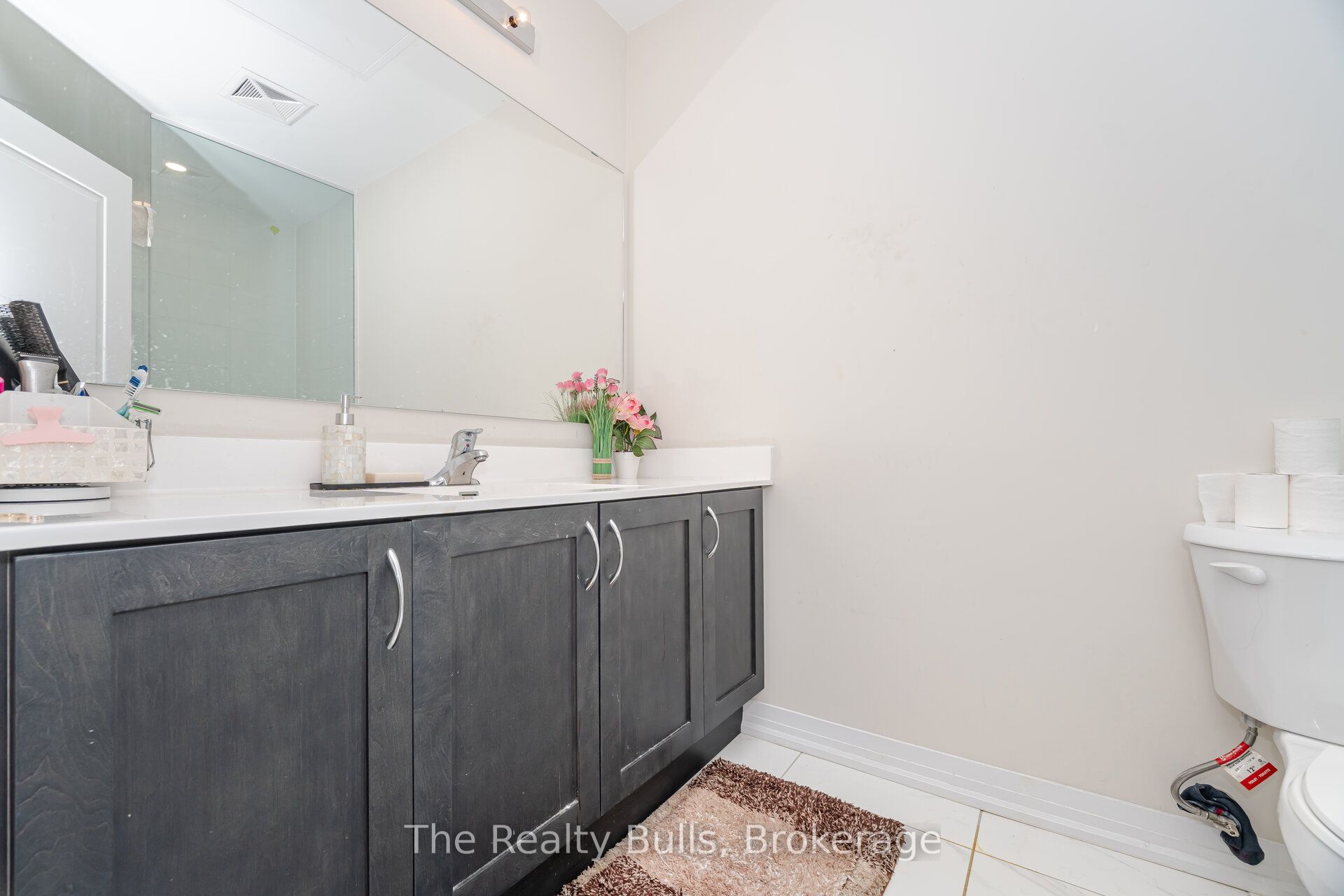 1589 Rose Way 119 Property Photo 28