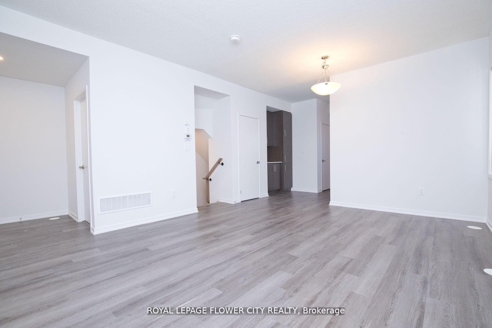225 Birmingham Street E 160 Property Photo 8