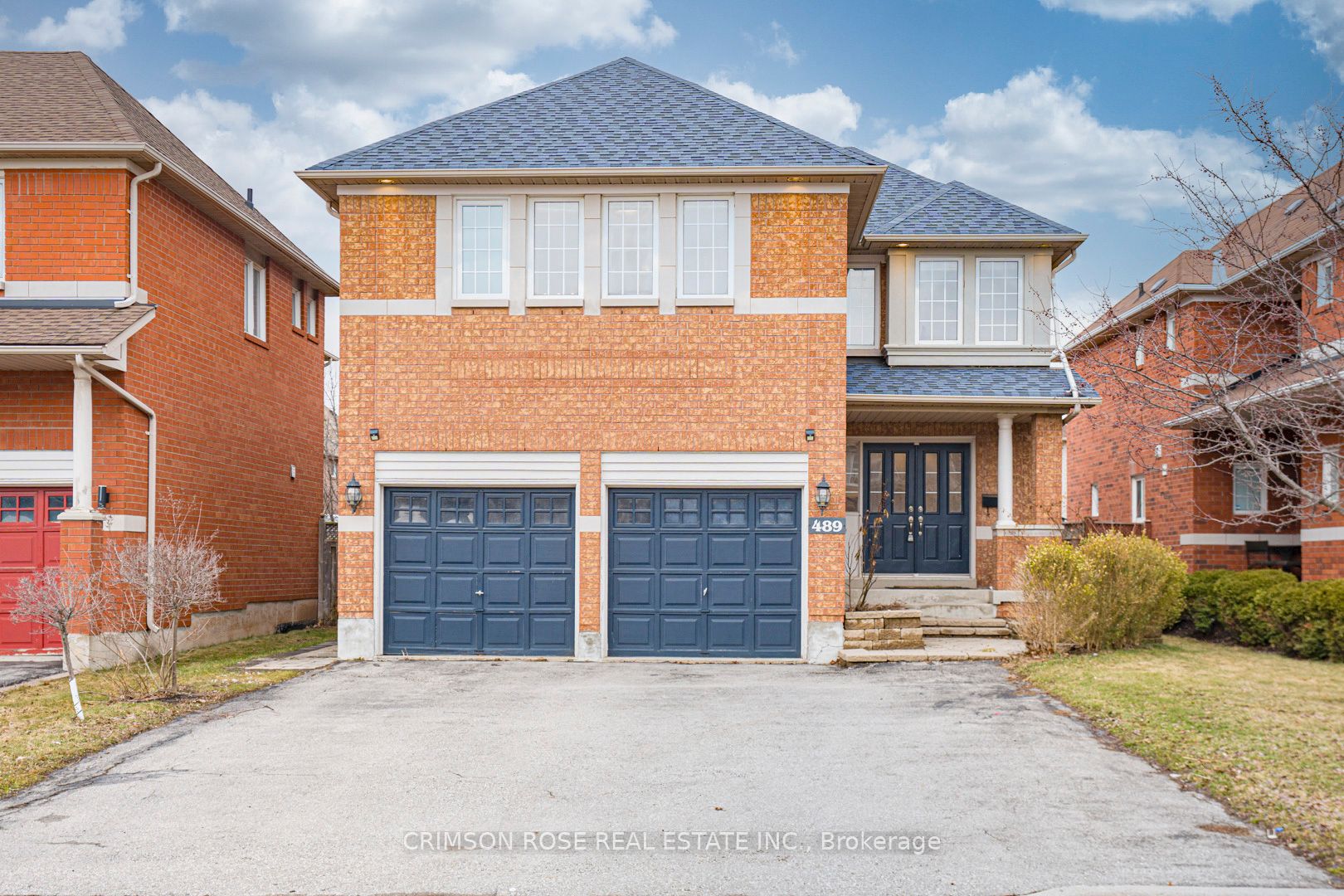 489 Ravineview Way Property Photo 1