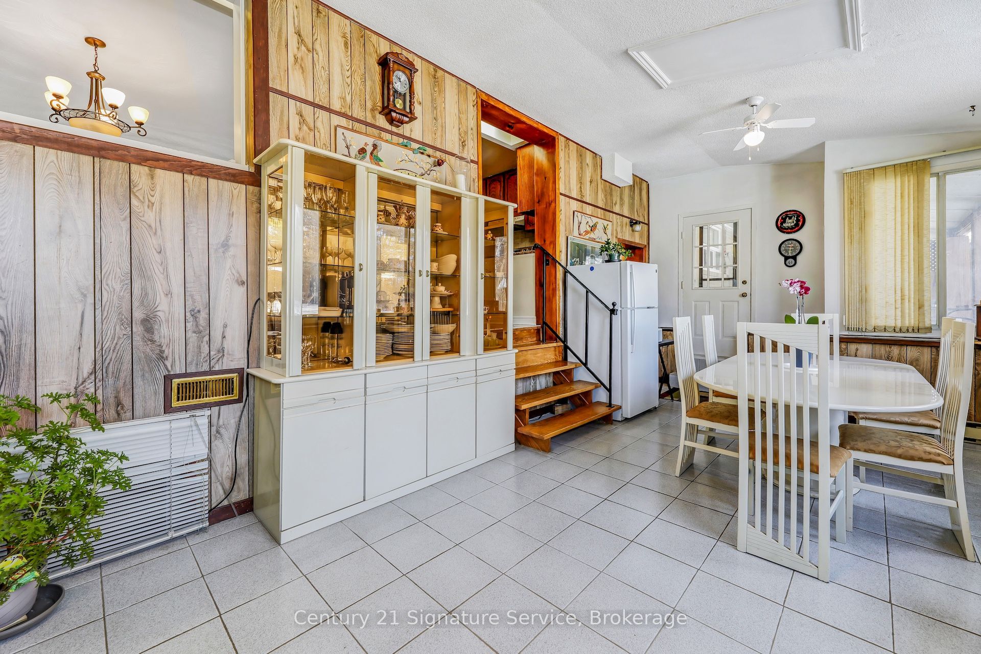 8026 Mayfield Road Property Photo 25